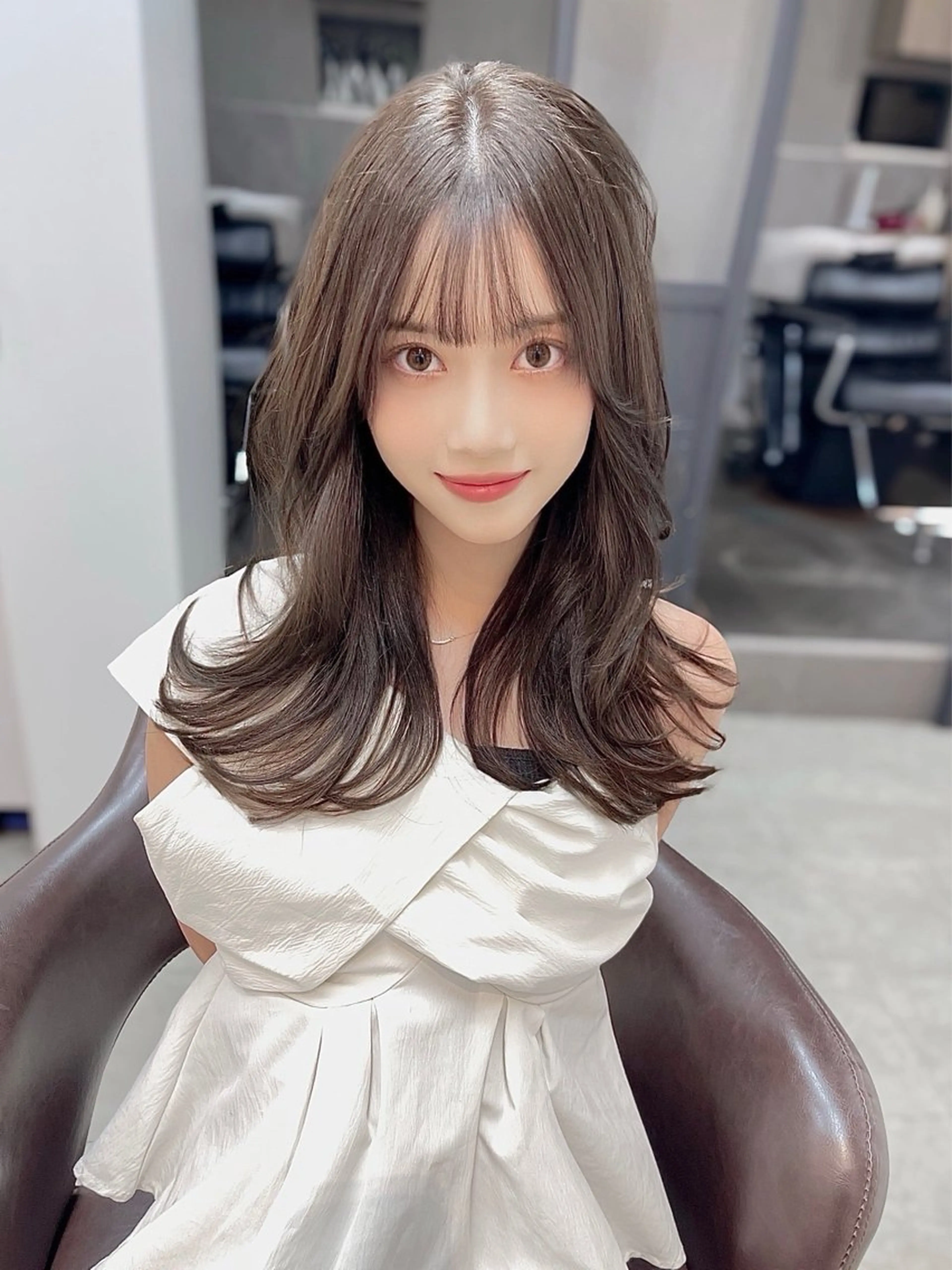 セミロング neaf六本木所属・韓国風レイヤー ショート/犬塚 優介のヘアスタイル