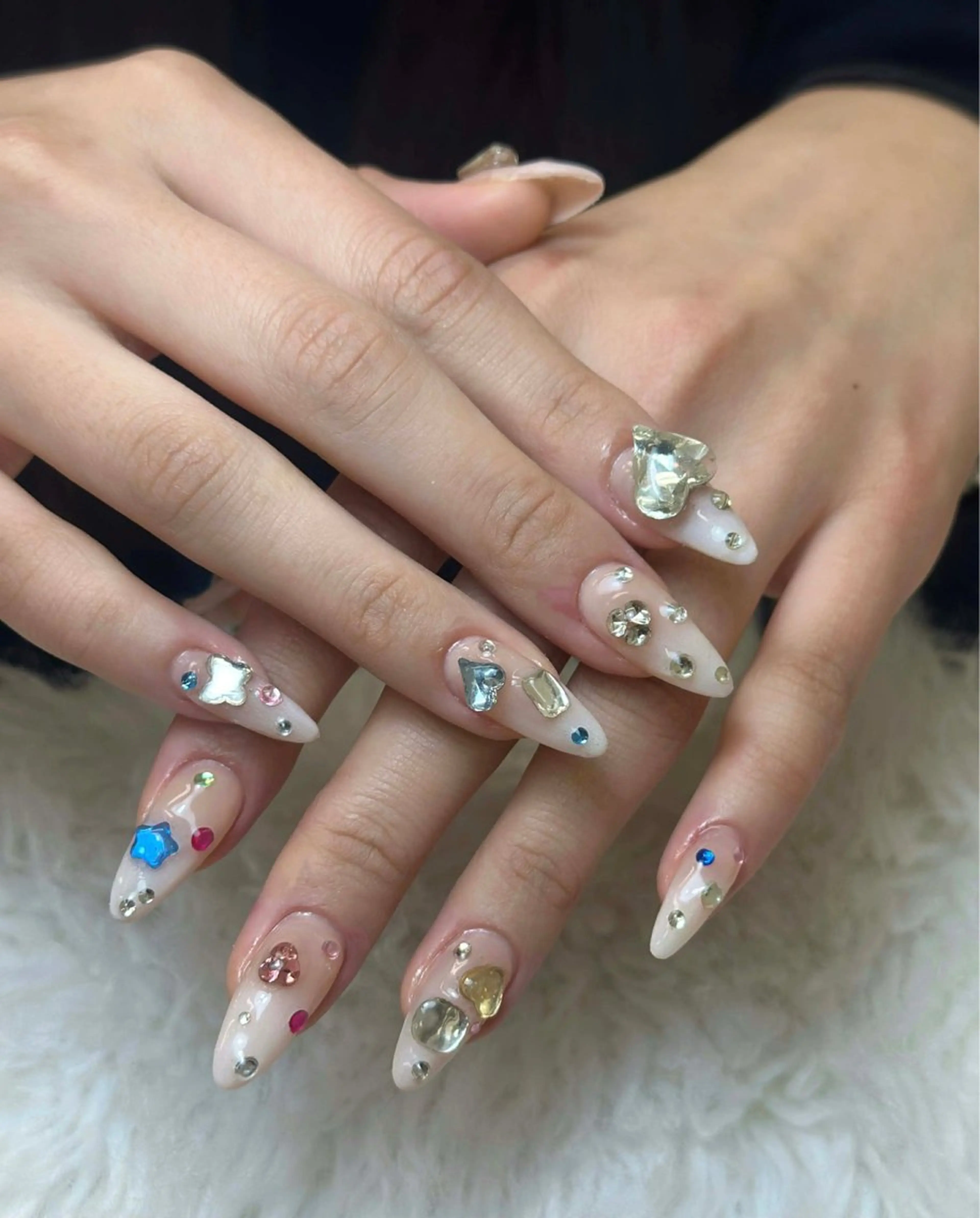 ネイル フレンチネイル ジェルネイル ガーリー 韓国ネイル ロングネイル ハンドネイル NieNail Nezukoのネイルデザイン