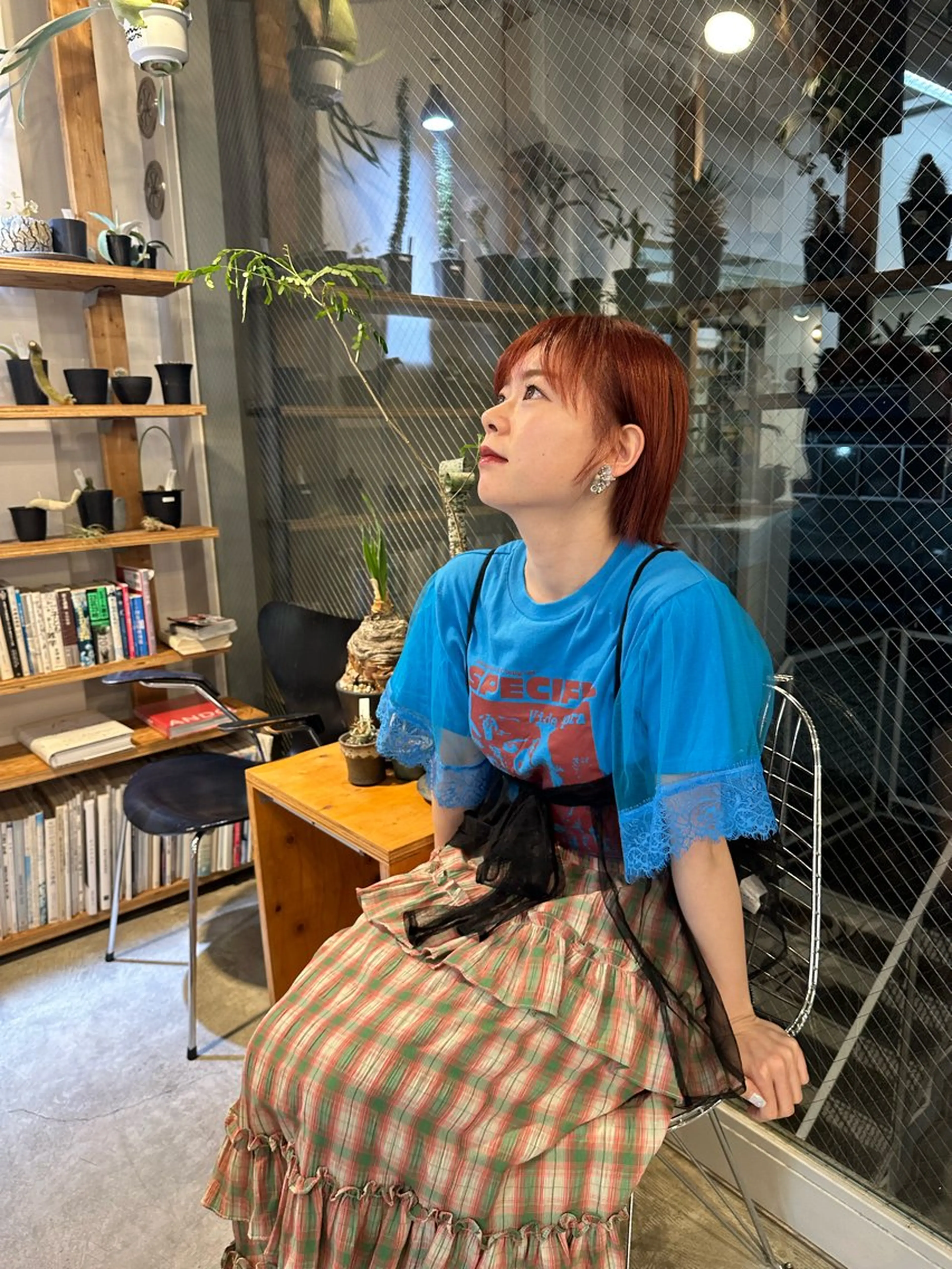 ミディアム カラー コミヤ ミズホのヘアスタイル