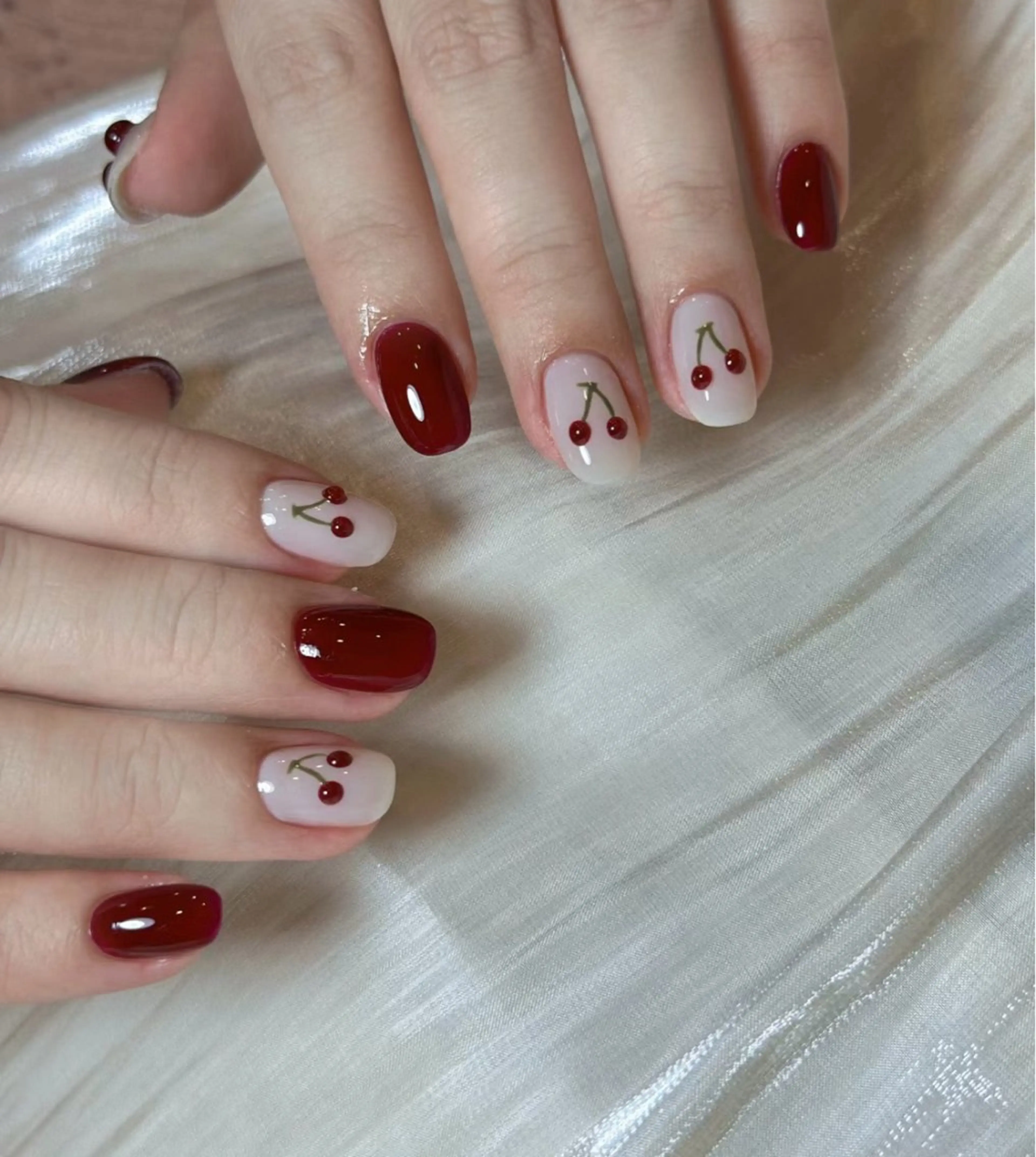 ネイル ハンドネイル ゆリ ゆリのネイルデザイン