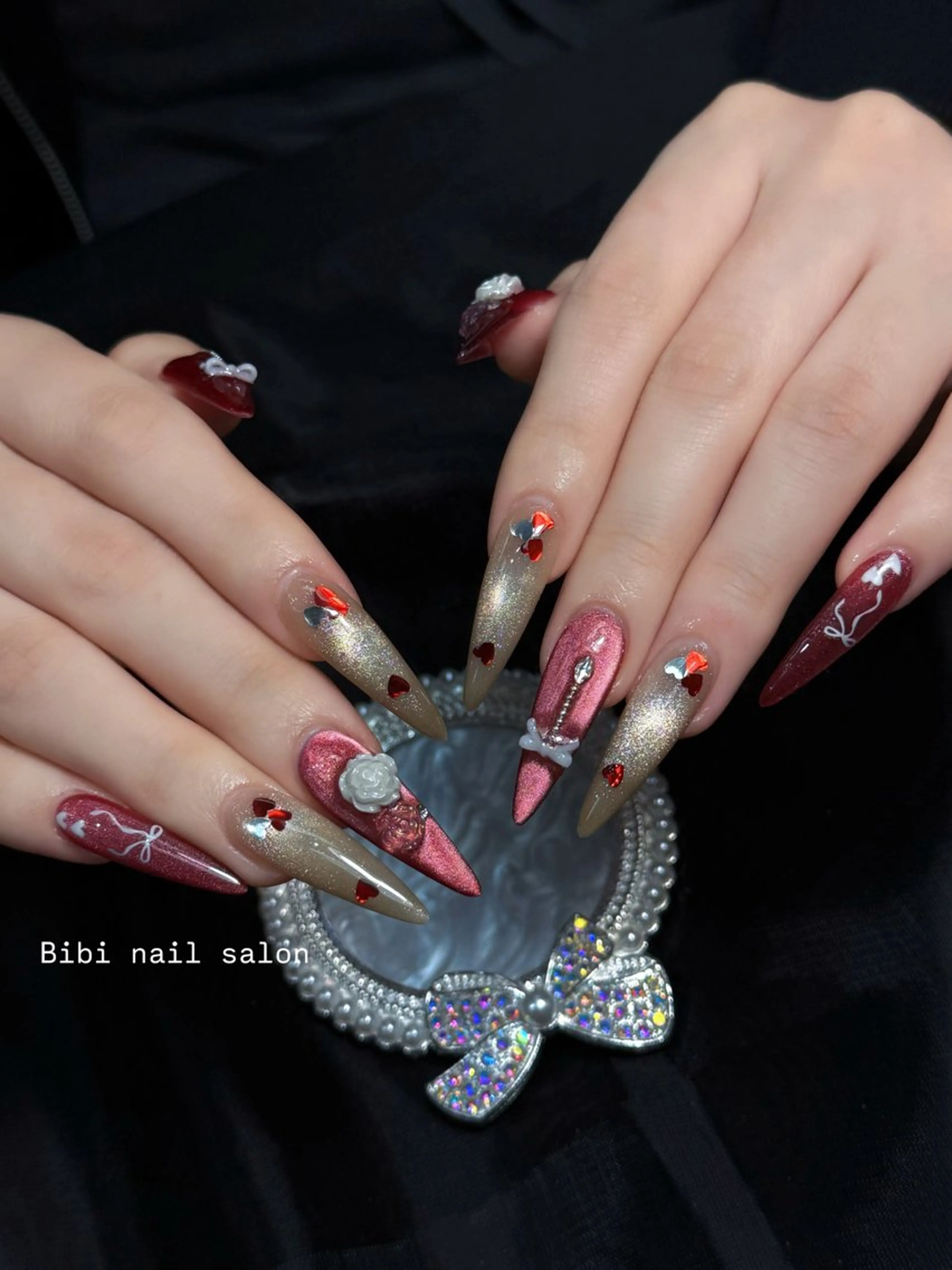 セミロング ハンドネイル Bibi beauty spa Osaka所属・Bibi nail Osakaのネイルデザイン