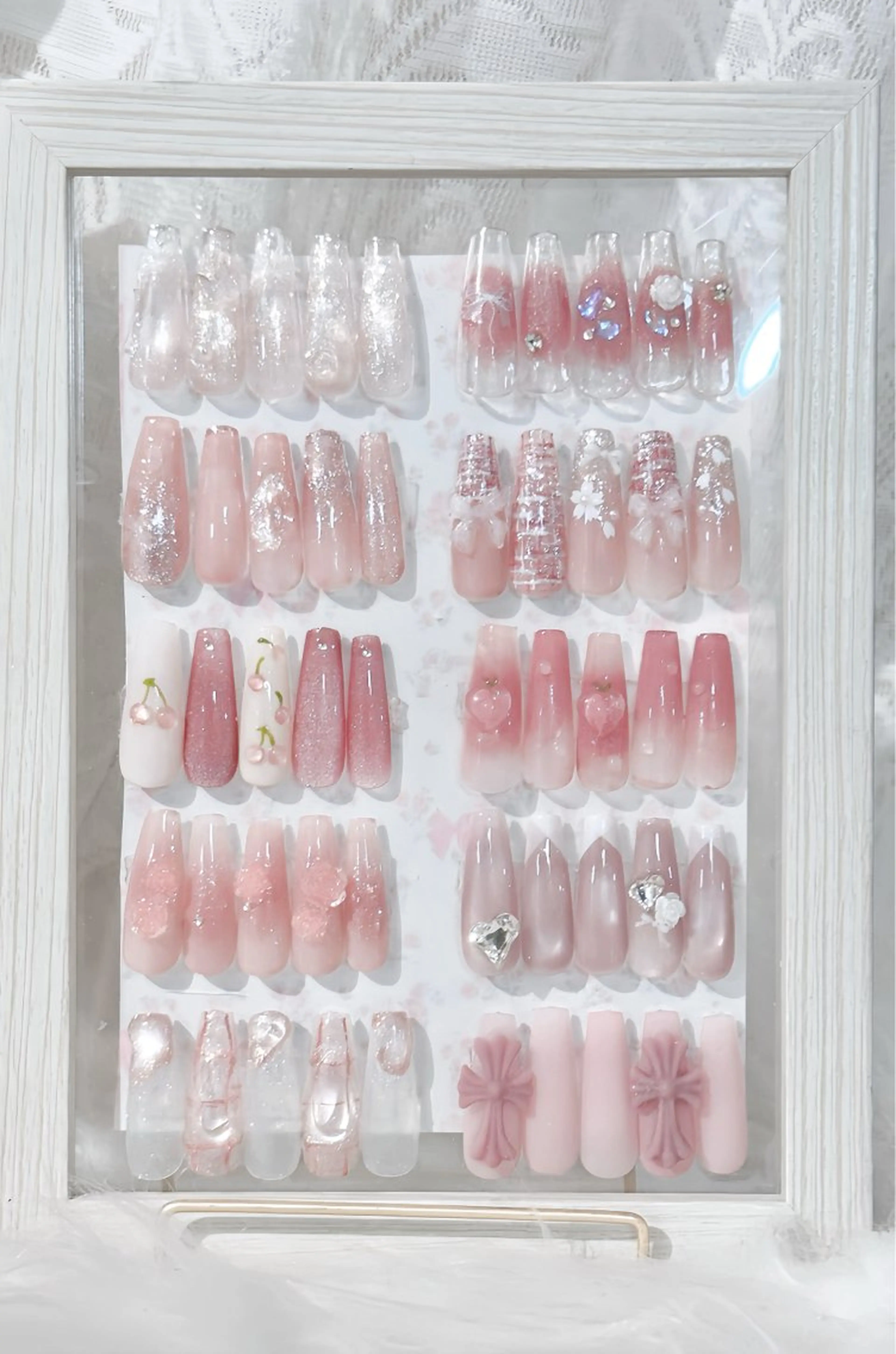 ネイル チークネイル 長さ出し フレンチネイル ガーリー ハート ハンドネイル ハンドケア Sun Nail 池袋のネイルデザイン