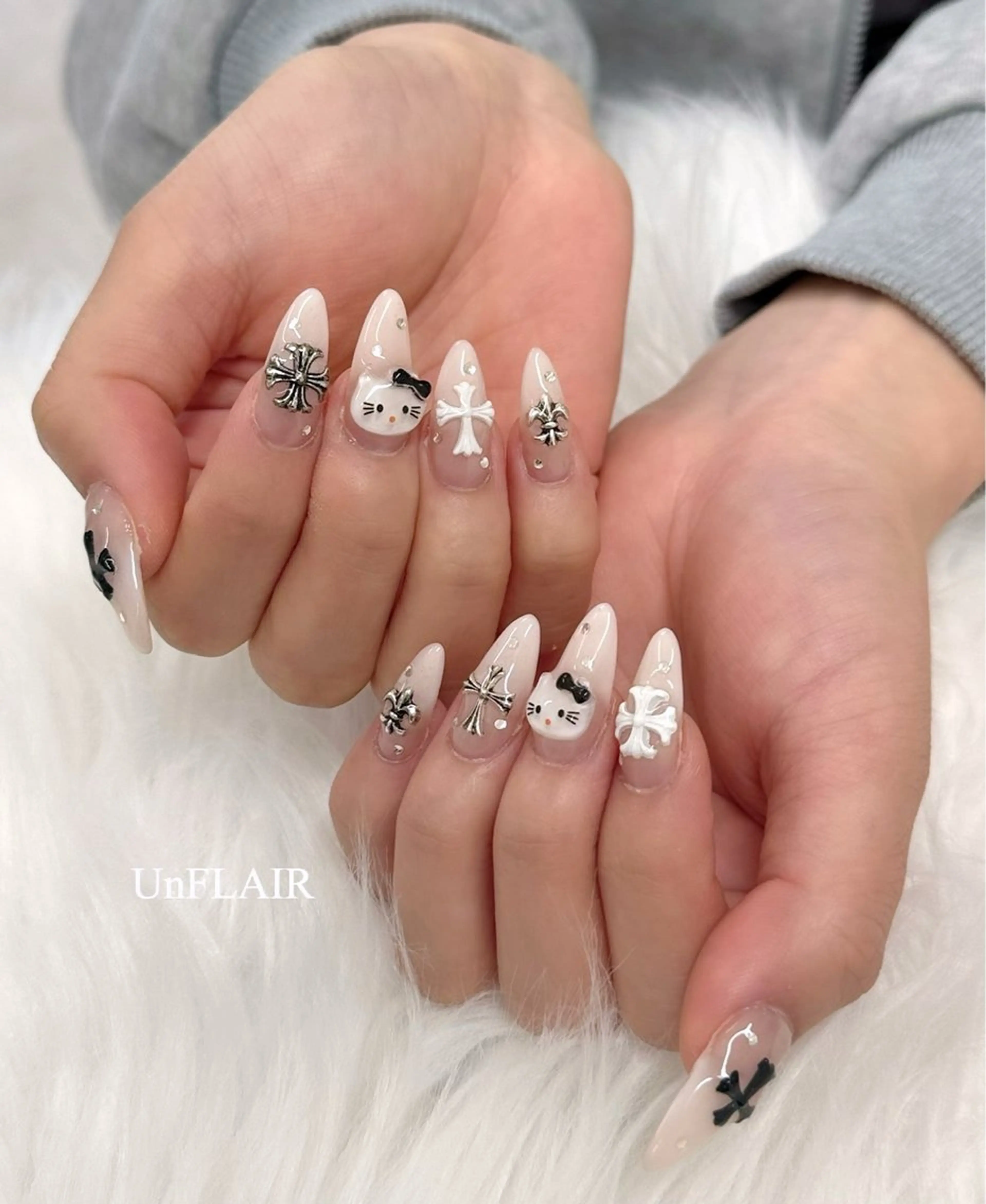 ネイル ハンドネイル UnFLAIR 麻布十番店🧸NAOのネイルデザイン