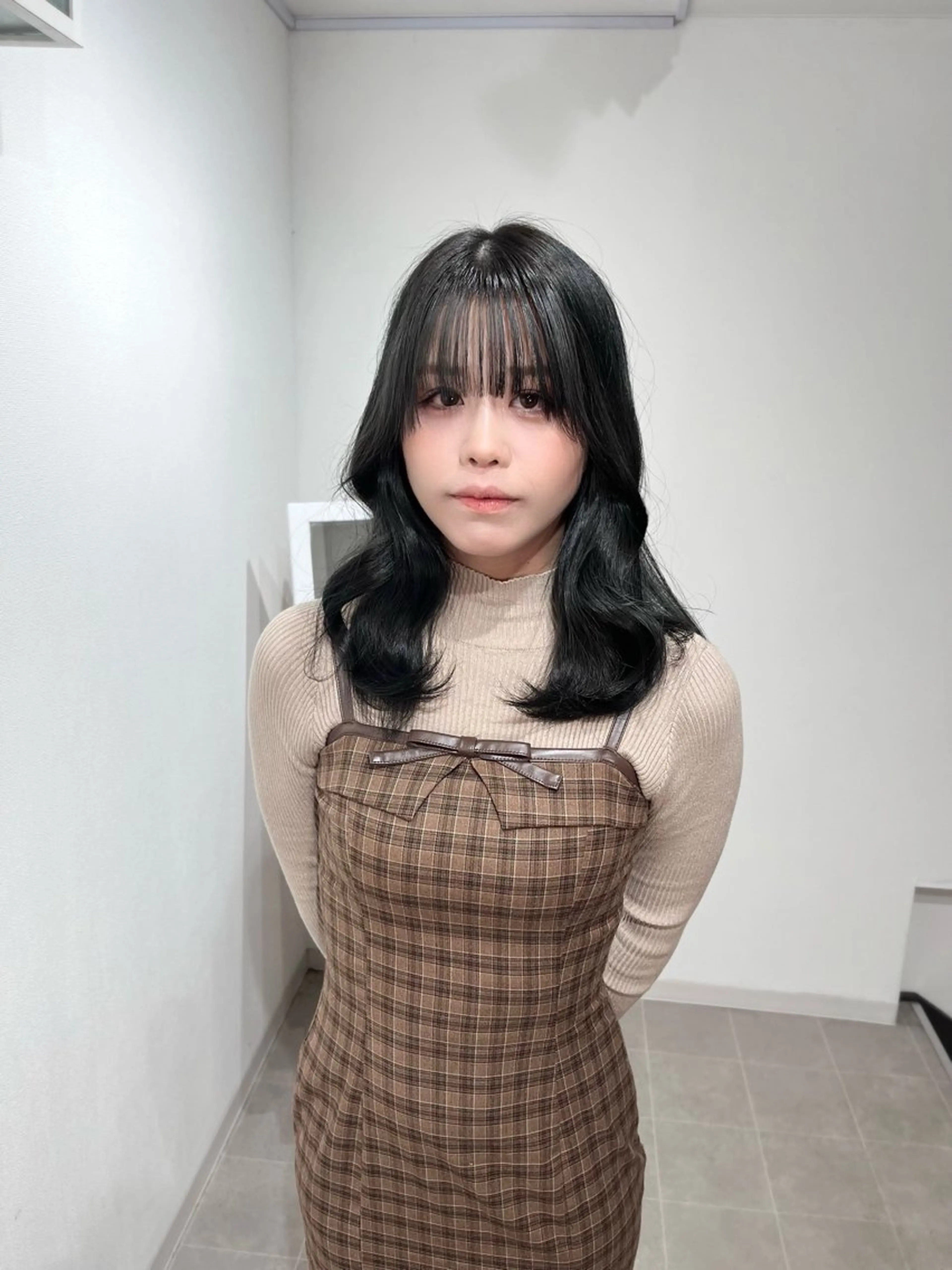 セミロング カラー ヘアカラー トリートメント 韓国ヘア🇰🇷 RYOTAのヘアスタイル