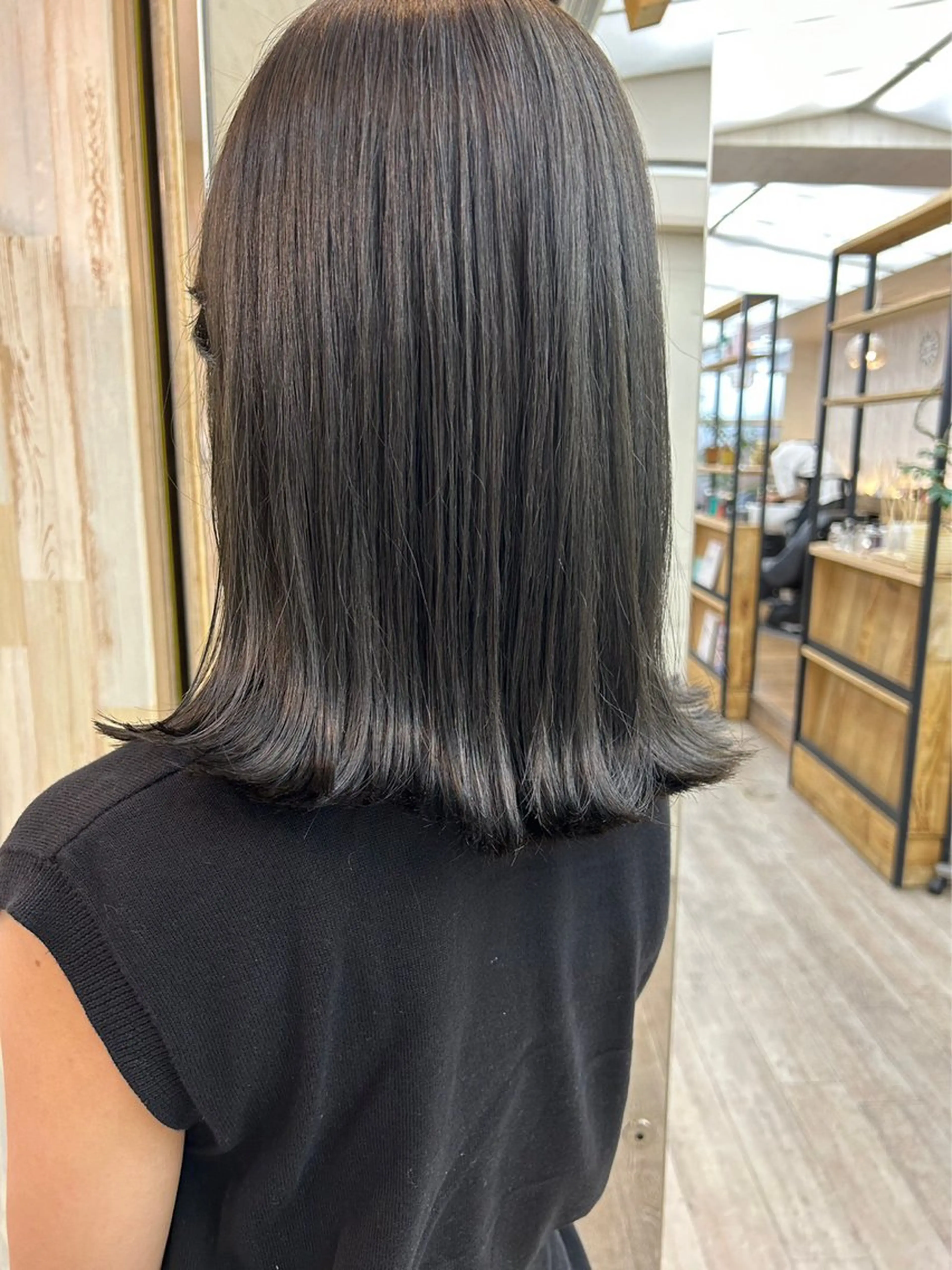 ミディアム カラー 外ハネヘア ⭐️N° blao 名古屋栄【髪質改善】のヘアスタイル