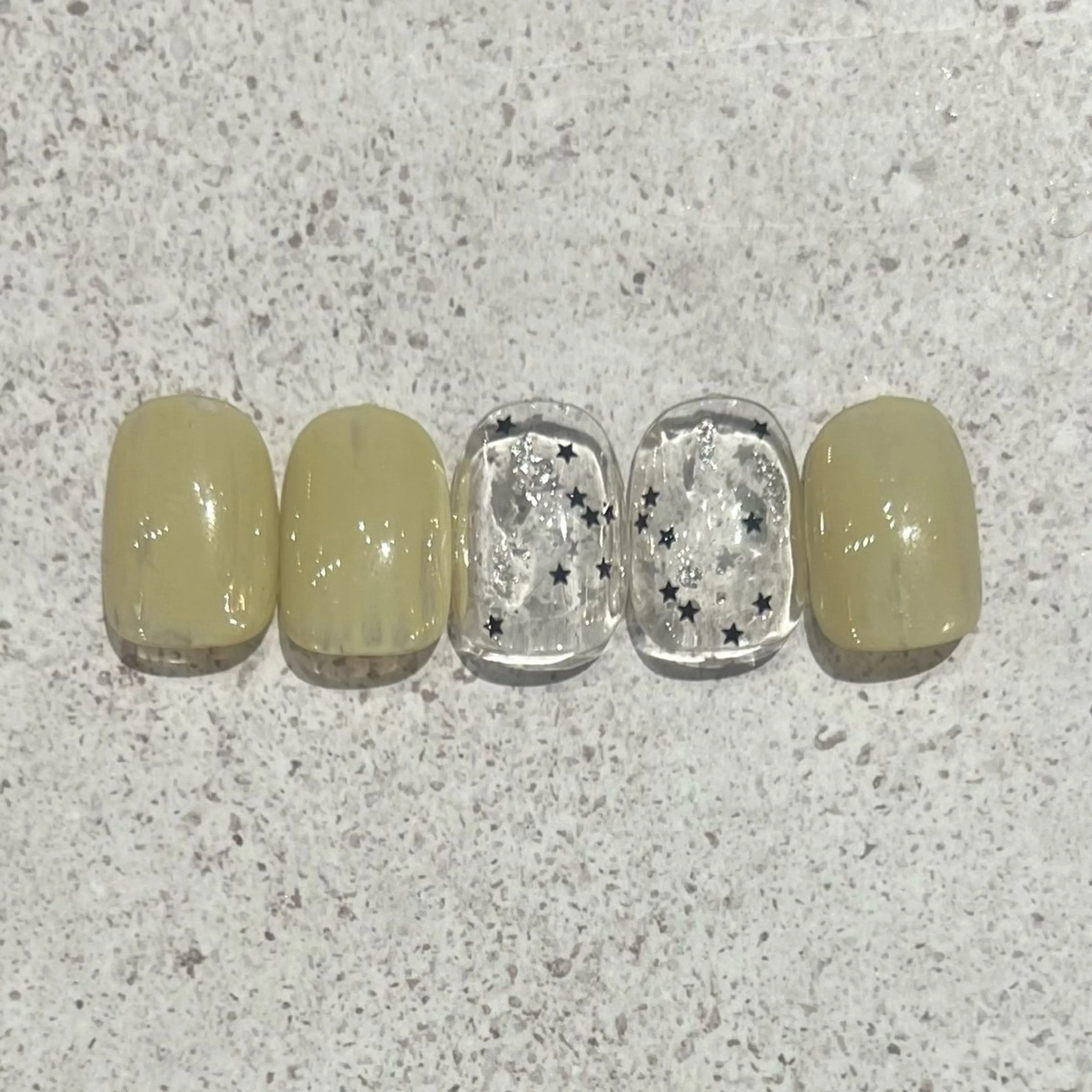 ネイル favori小池 りおのマツエク・マツパデザイン