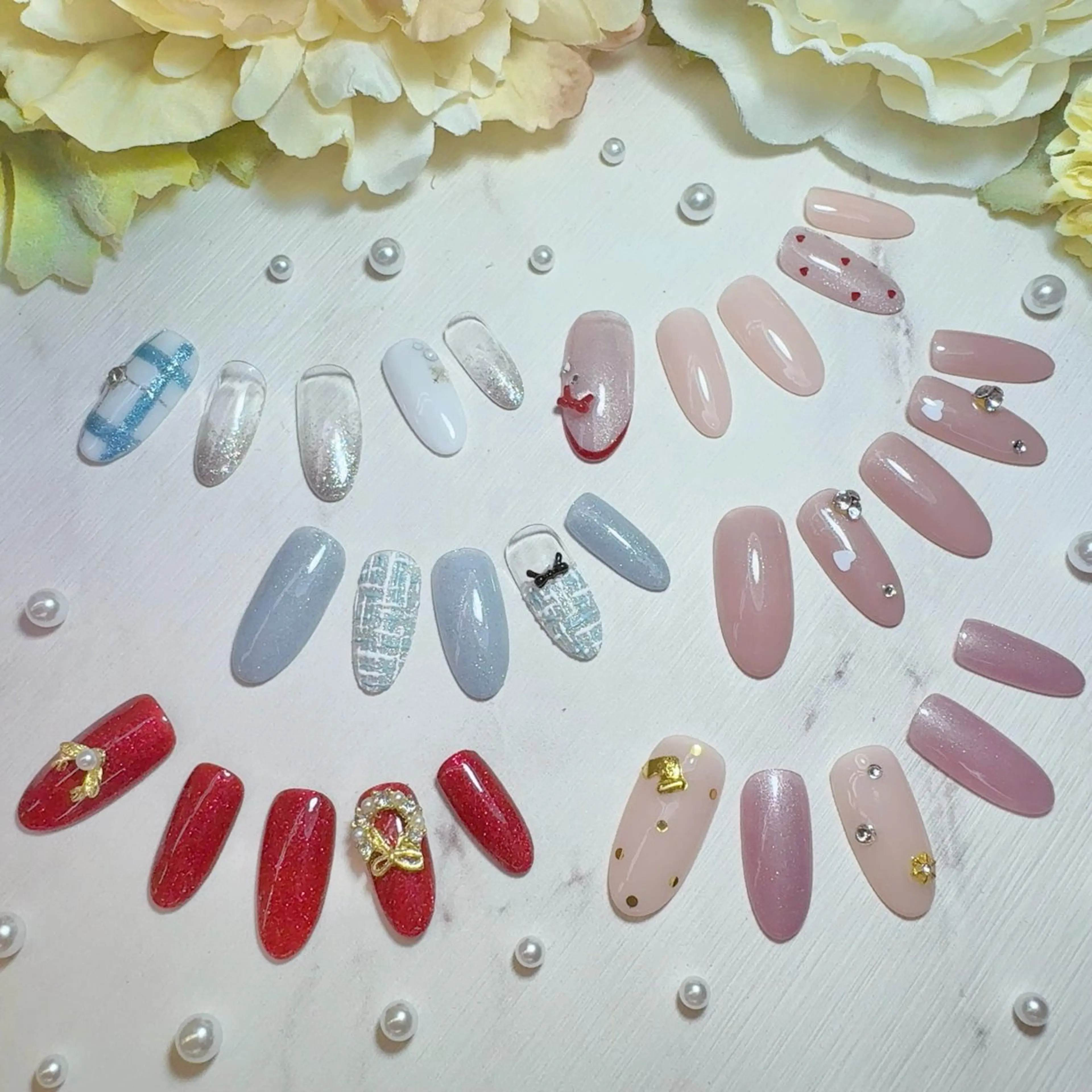 ネイル グラデーション 氷ネイル・うるうるネイル キラキラネイル マグネットネイル リボン ハンドネイル Nail salon ivory所属・矢場町ネイルサロン アイボリーのネイルデザイン