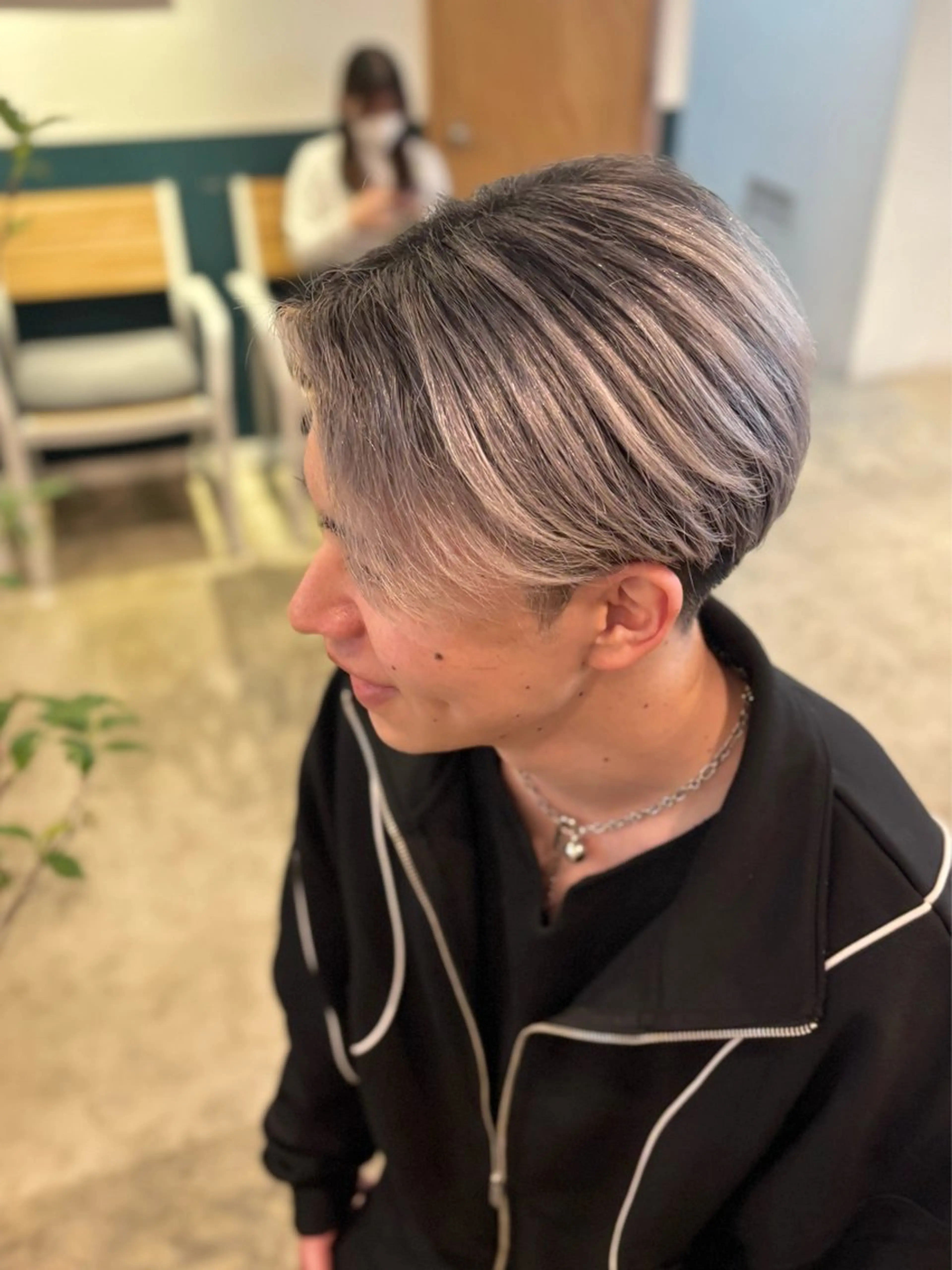 Ⓜ️メンズカット×ブリーチカラーⓂ️の写真