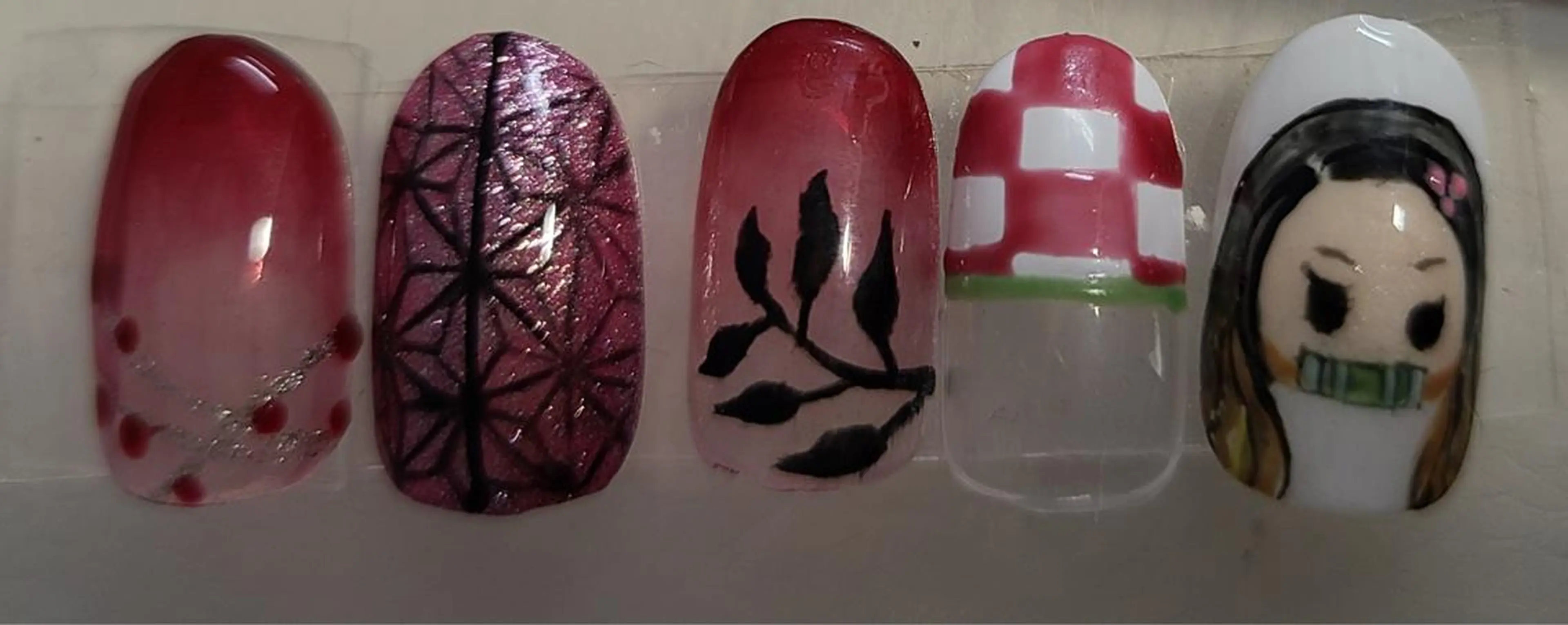 ネイル Mule Beauty Salon所属・ミュール ビューティーサロンのネイルデザイン