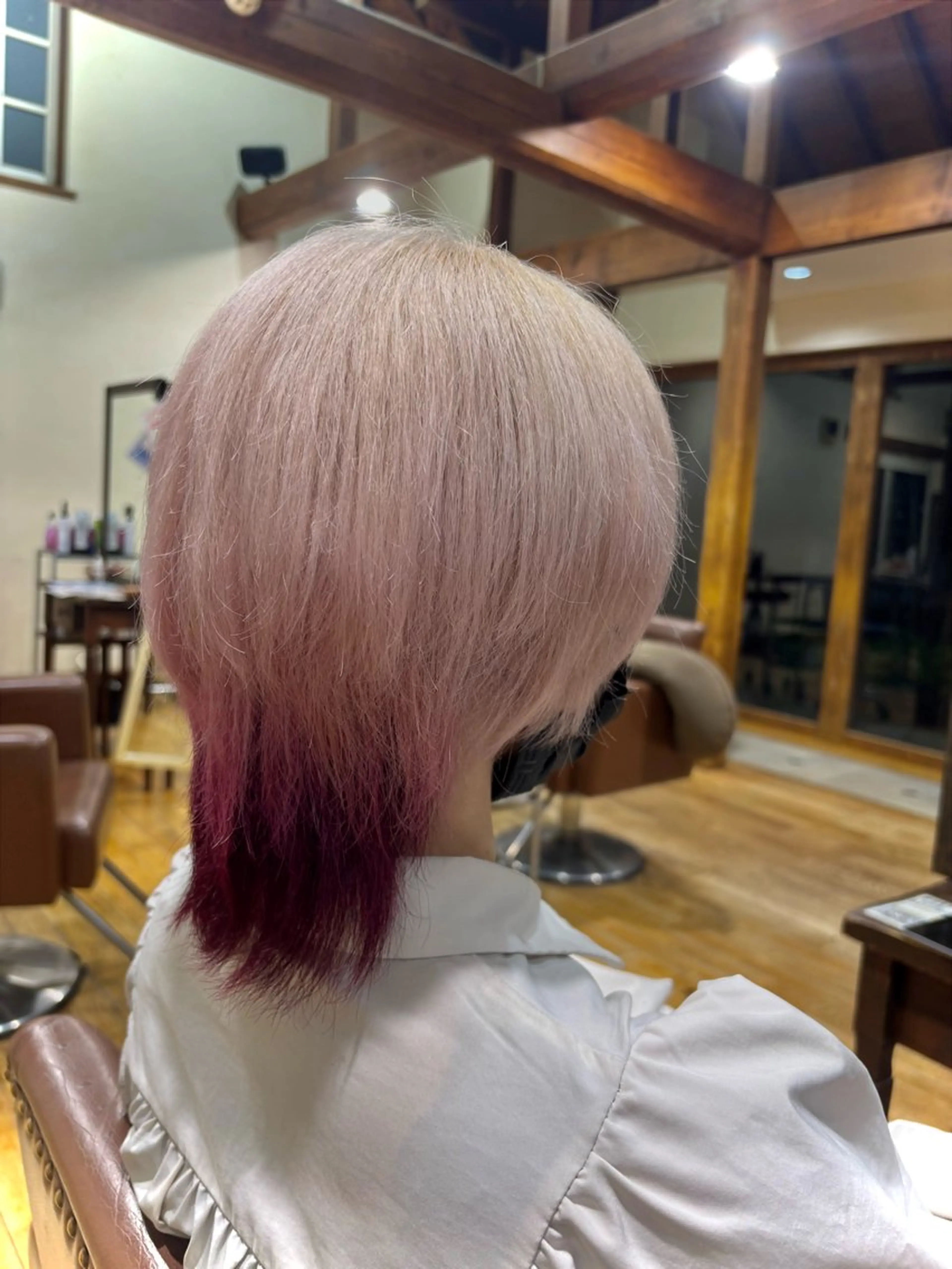 カラー 穴山 斗希のヘアスタイル