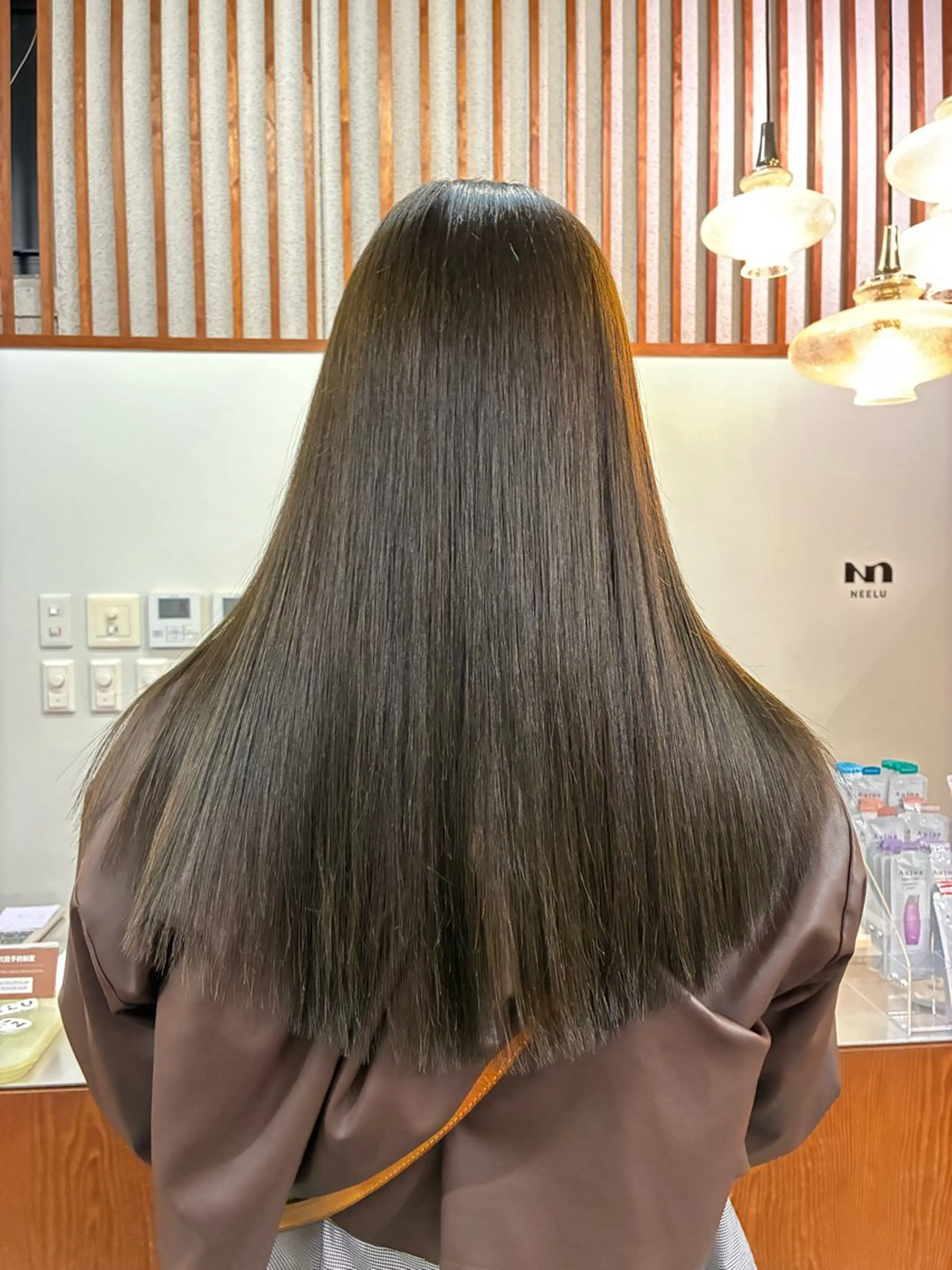 ロング アッシュ ヘアカラー ヘッドスパ 安藤 琢真のヘアスタイル