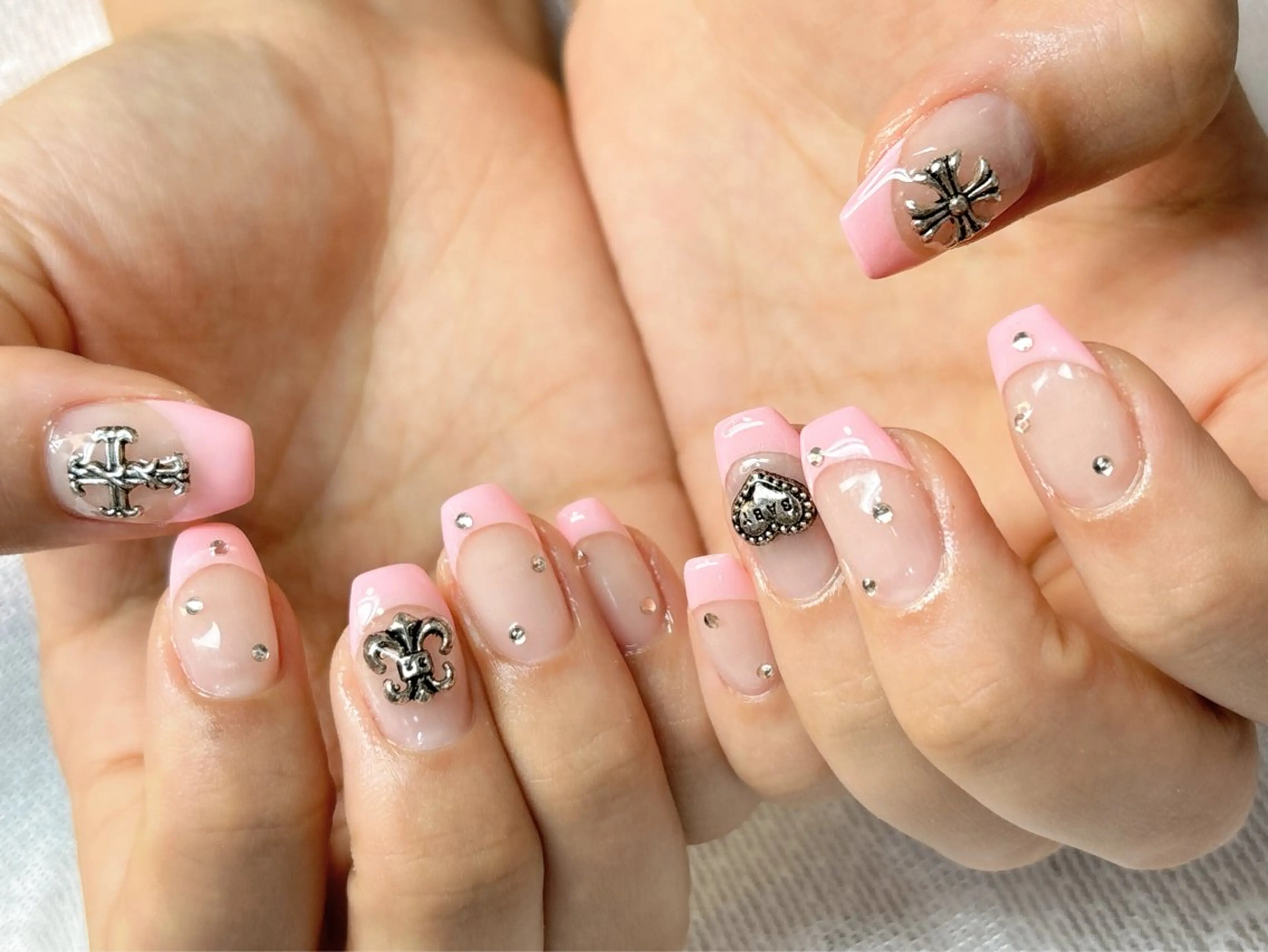 ネイル ハンドネイル フットネイル ハンドケア HandS ネイル 自宅サロンのネイルデザイン