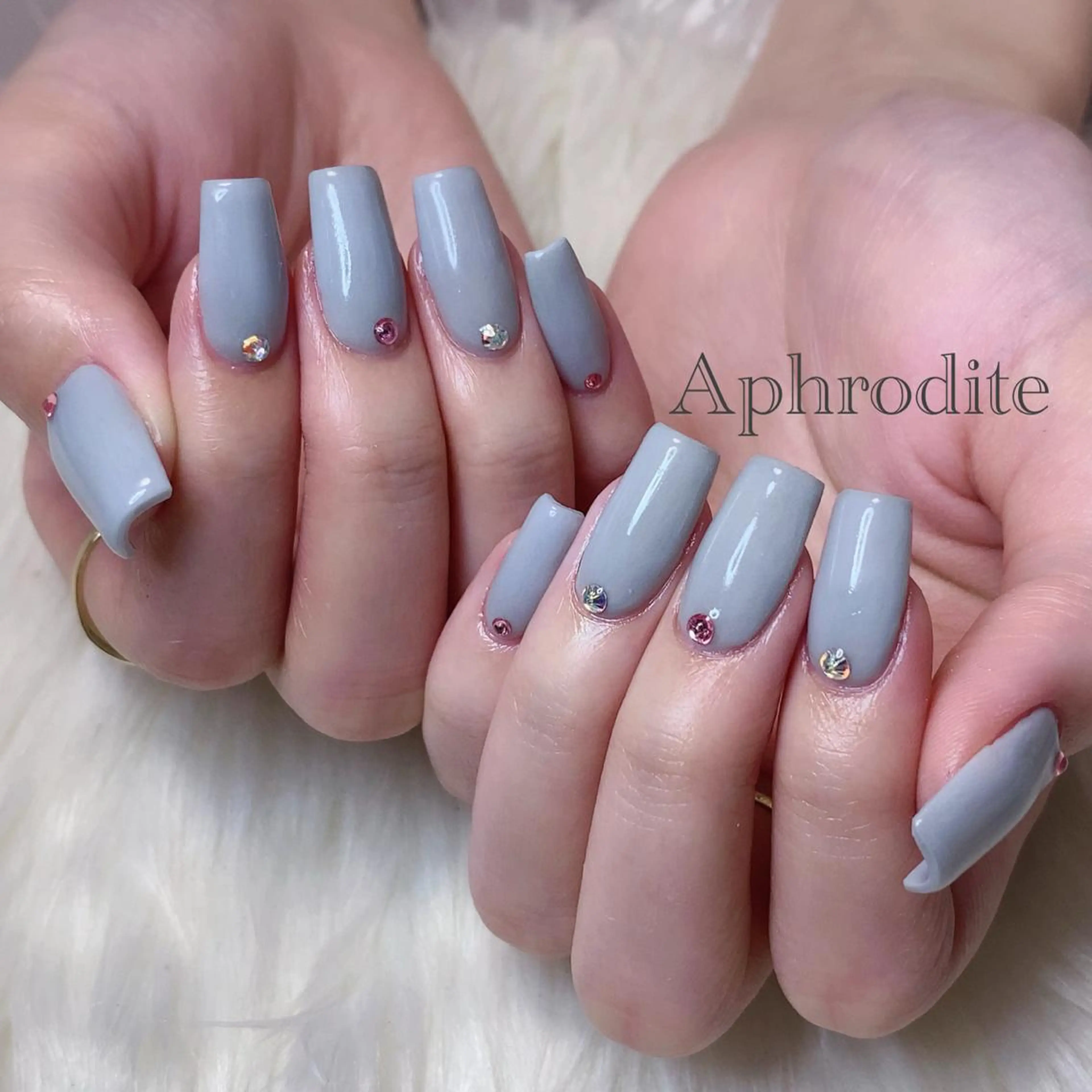 ネイル ハンドネイル Aphrodite パラジェル認定サロンのネイルデザイン