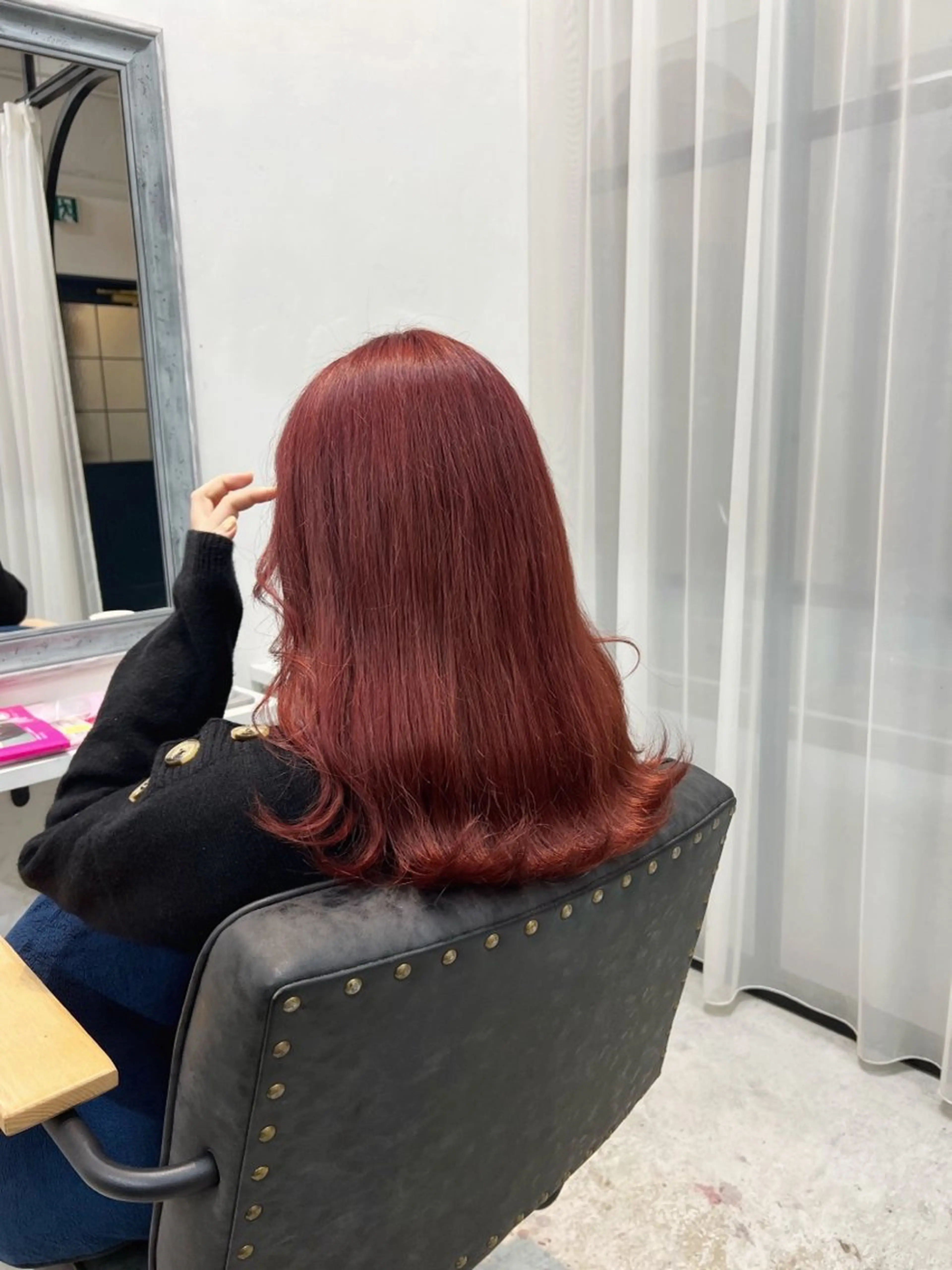 カラー 佐竹 渚のヘアスタイル