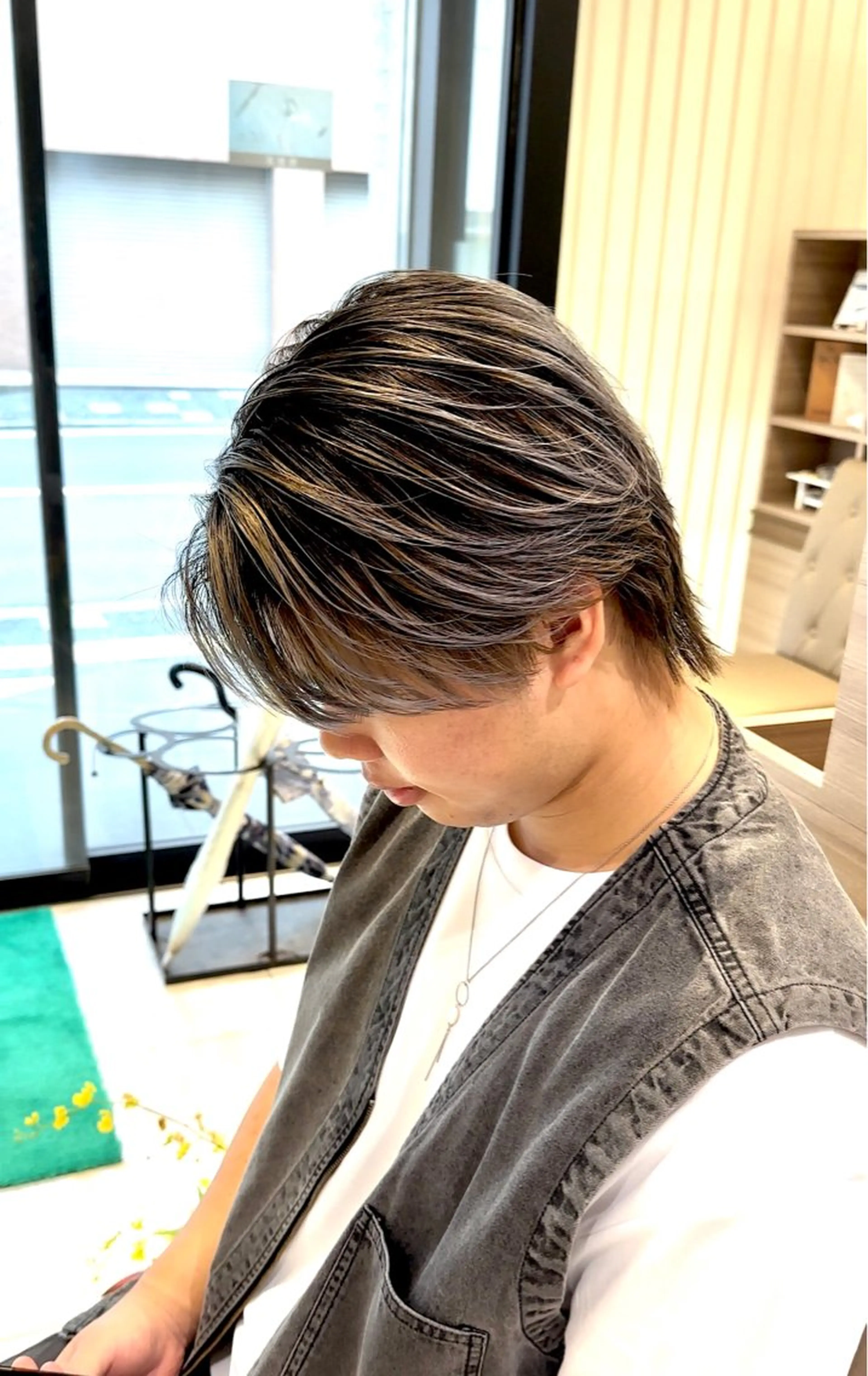 カラー メンズ メンズバレイヤージュ バレイヤージュ カット ヘアカラー IwAsh中山所属・✂︎中山ブリーチ・ パーマ✂︎露木智也のヘアスタイル