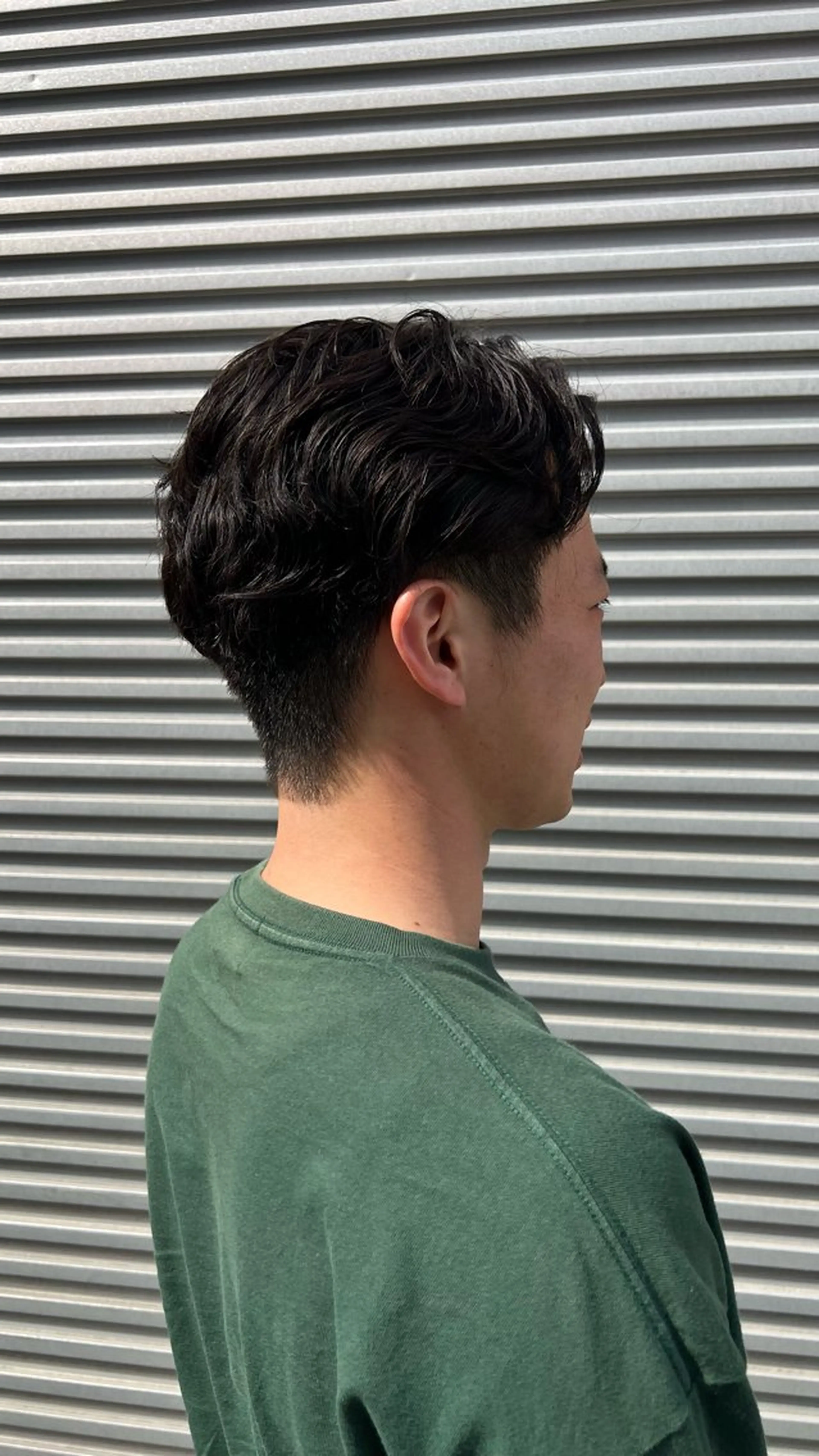 パーマ メンズ カット パーマ ☘️折戸結菜☘️ ハイトーンカラーのヘアスタイル