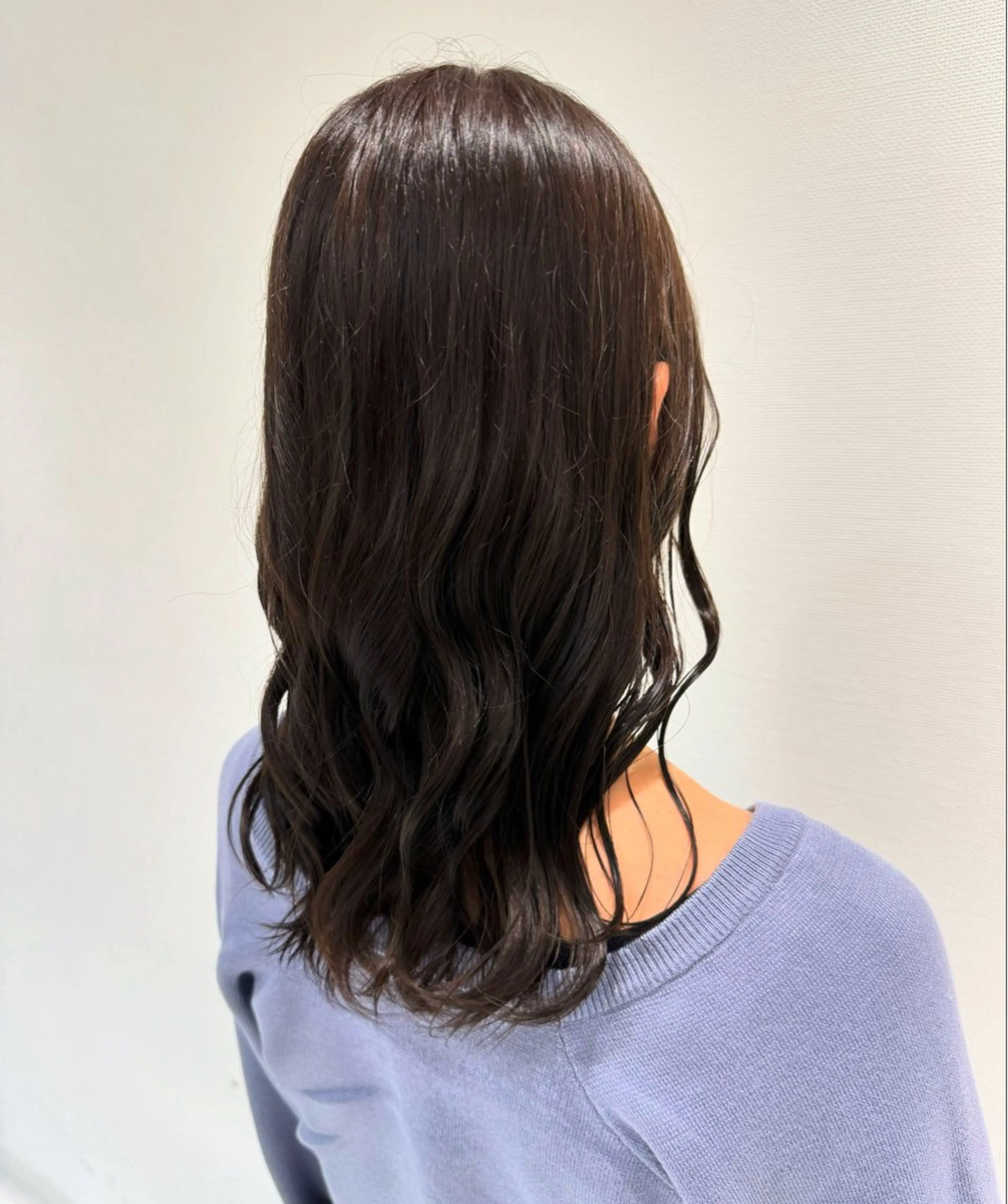 セミロング カラー 村田 奈月のヘアスタイル