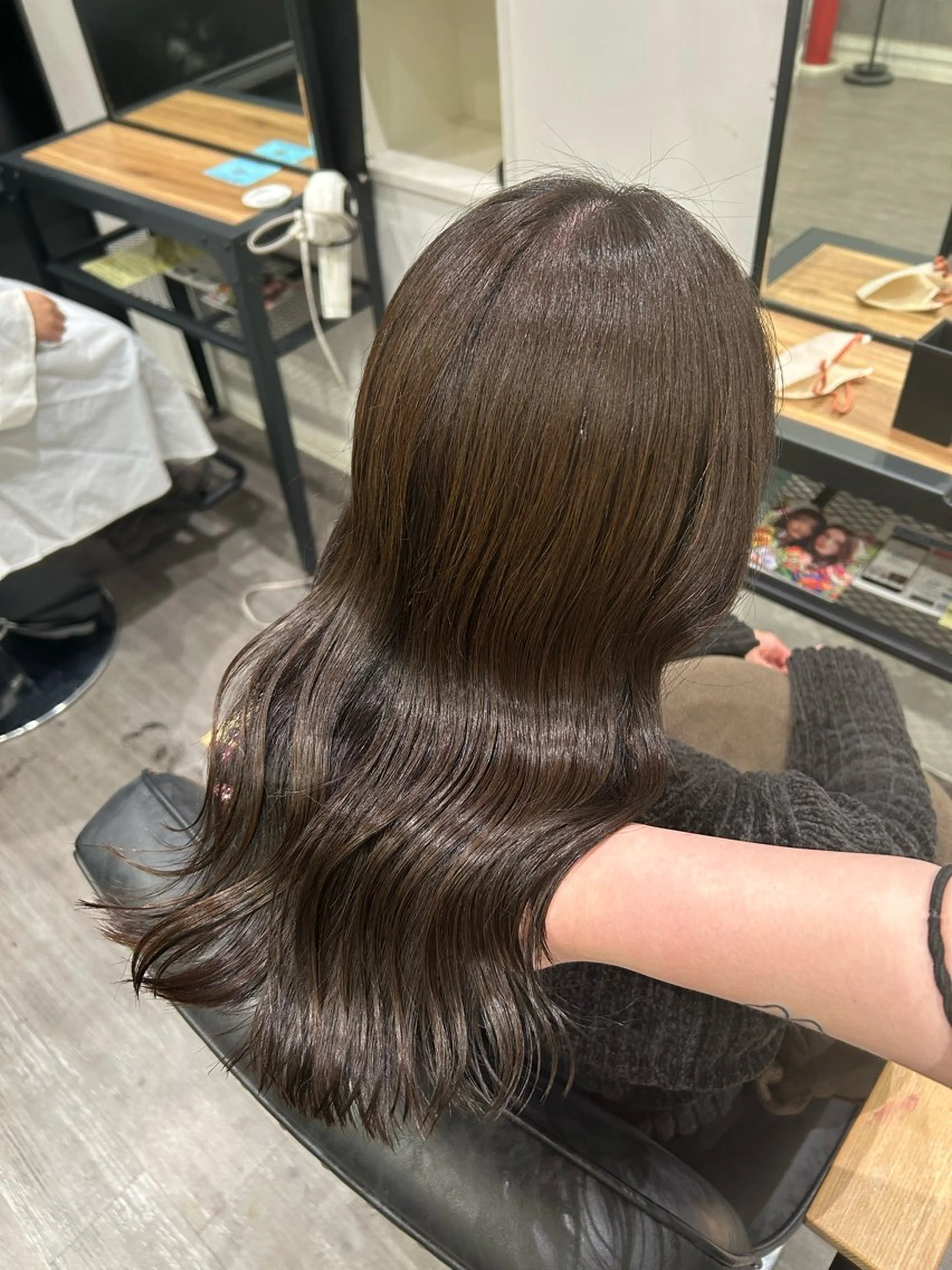 ミディアム カラー ヘアアレンジ アッシュ アッシュグレー アッシュグレージュ 透明感カラー グレージュ ヘアカラー トリートメント cocotte 💟草間紫音💟のヘアスタイル