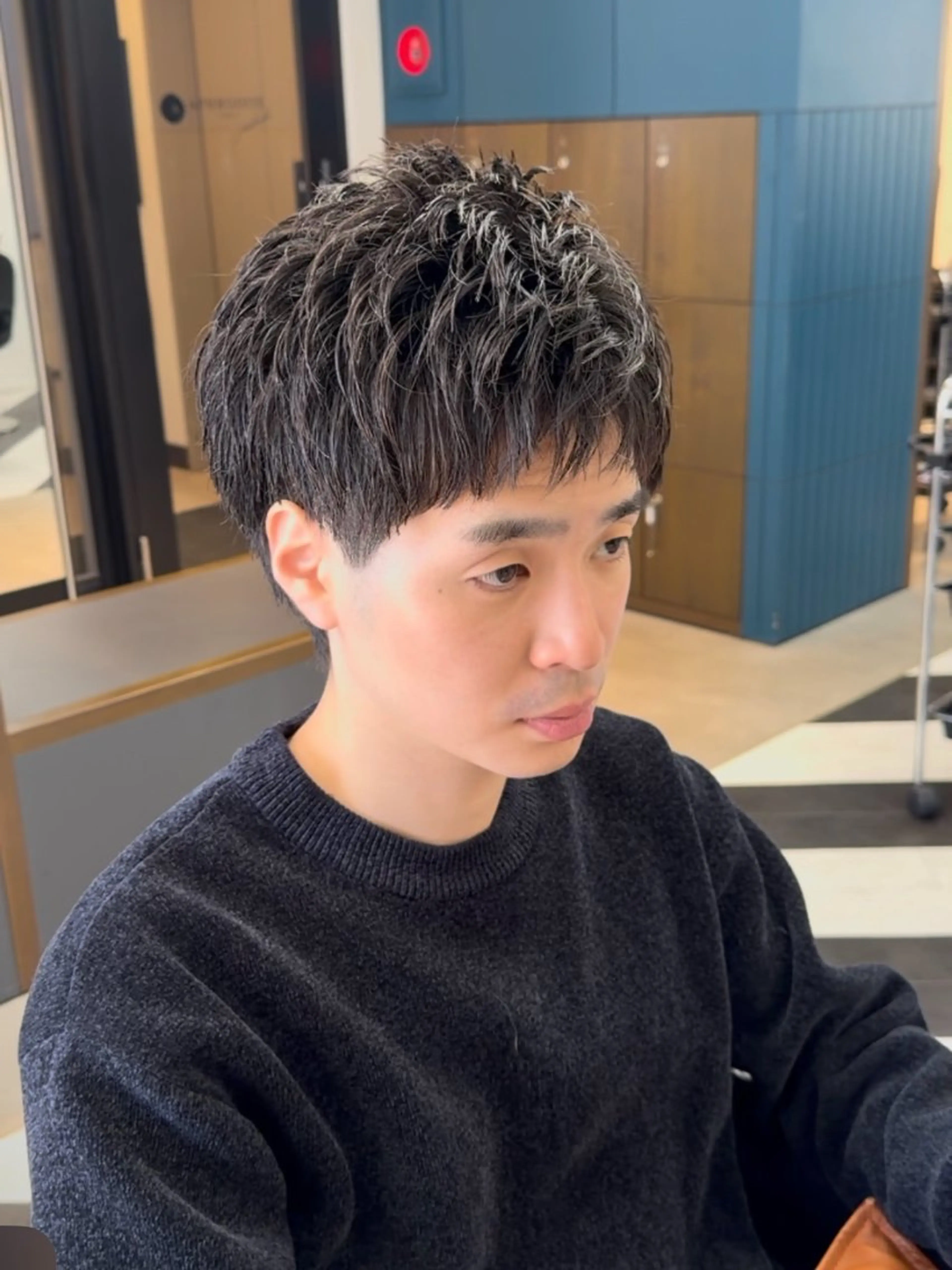 ショート カラー パーマ ヘアアレンジ メンズ 伊藤 陸のヘアスタイル