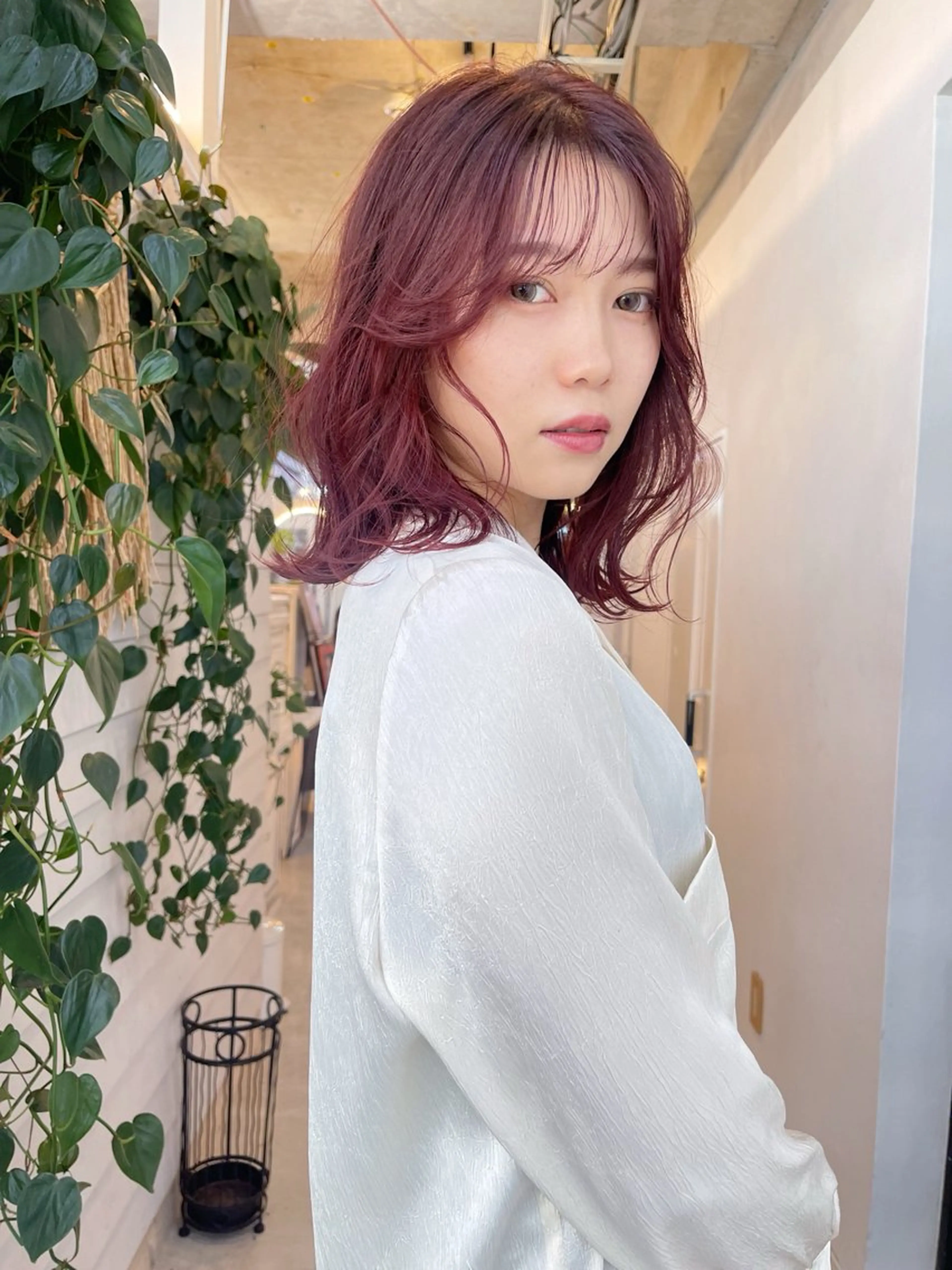 ミディアム カラー ブリーチ ブラウンカラー ダブルカラー ブリーチなしカラー ピンクカラー ヘアカラー トリートメント AiM 大名　似合わせカットのヘアスタイル