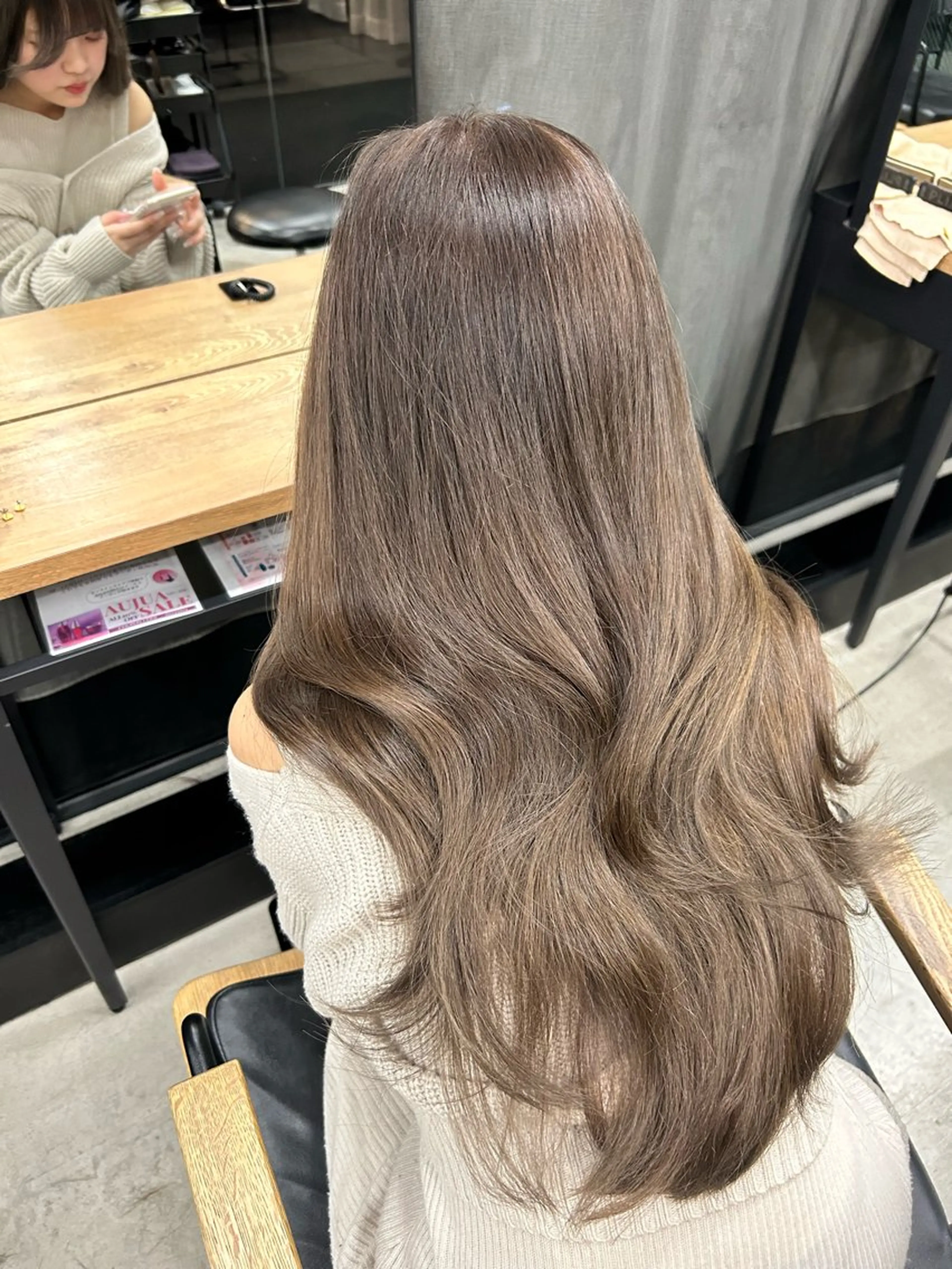 ロング 女性らしいモテヘア 韓国ヘアhikariのヘアスタイル