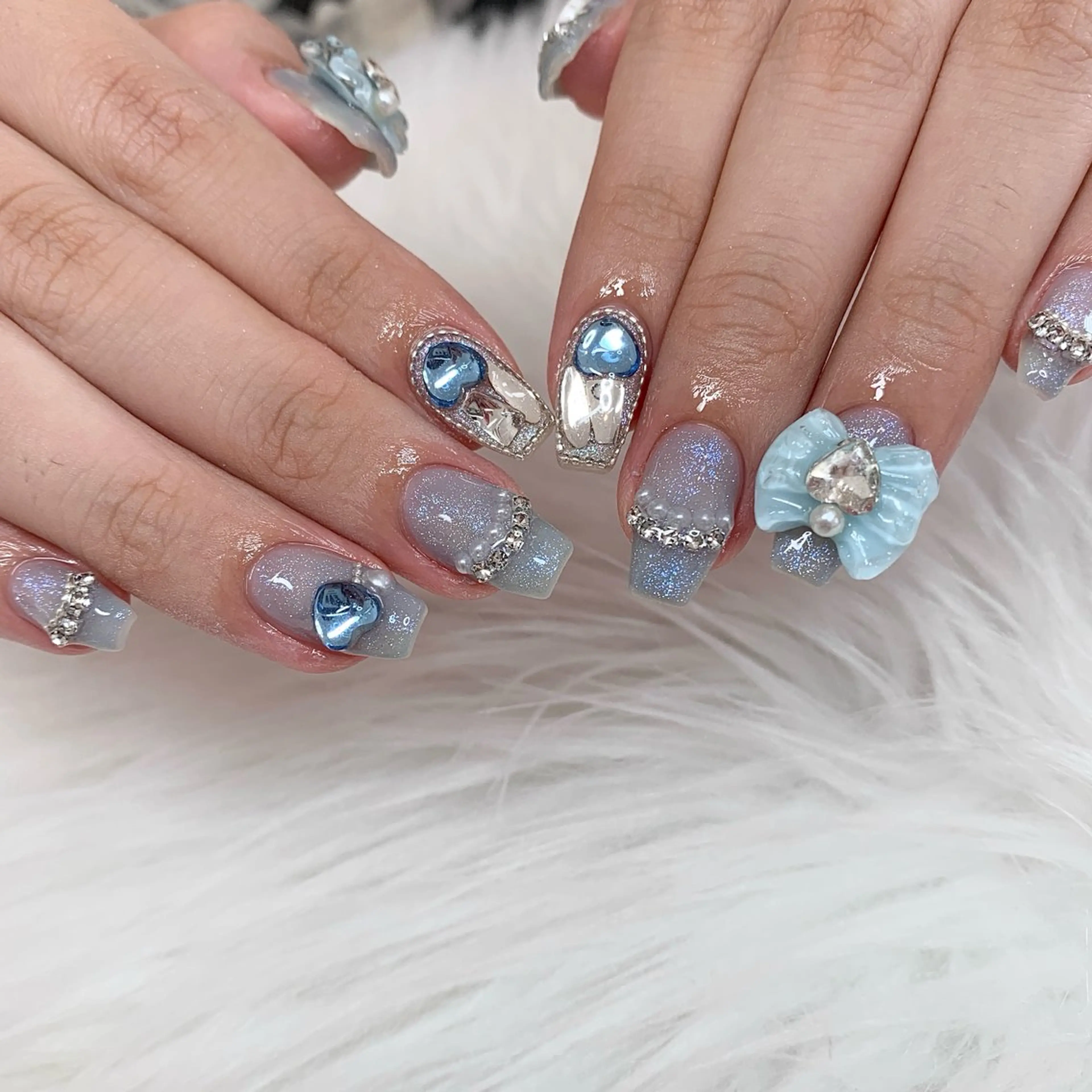 ネイル リボン ハンドネイル La neige* yuki 🐩🌙のネイルデザイン