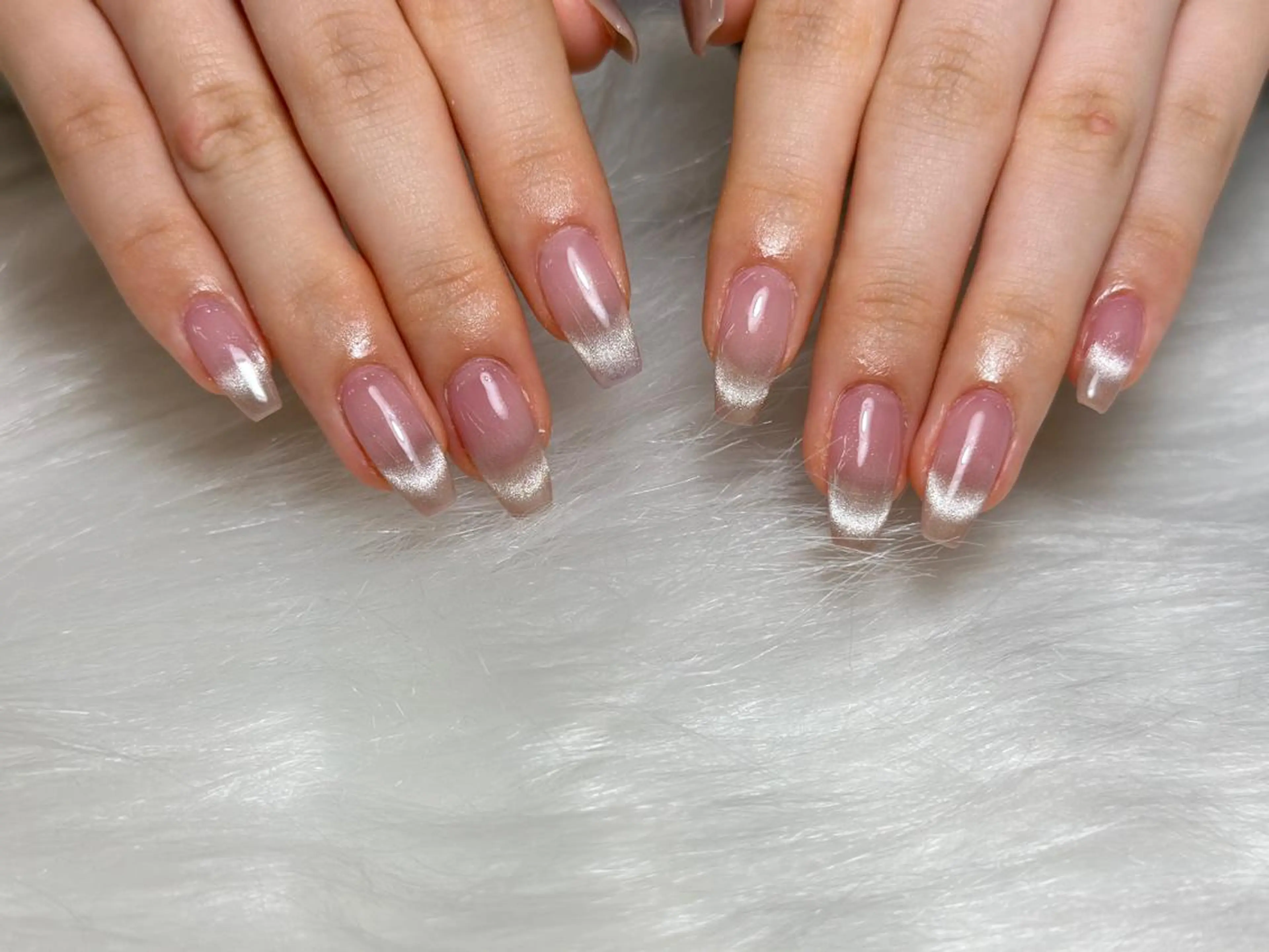 ネイル ハンドネイル Mona【パラジェル ・長さ出し専門店】のネイルデザイン