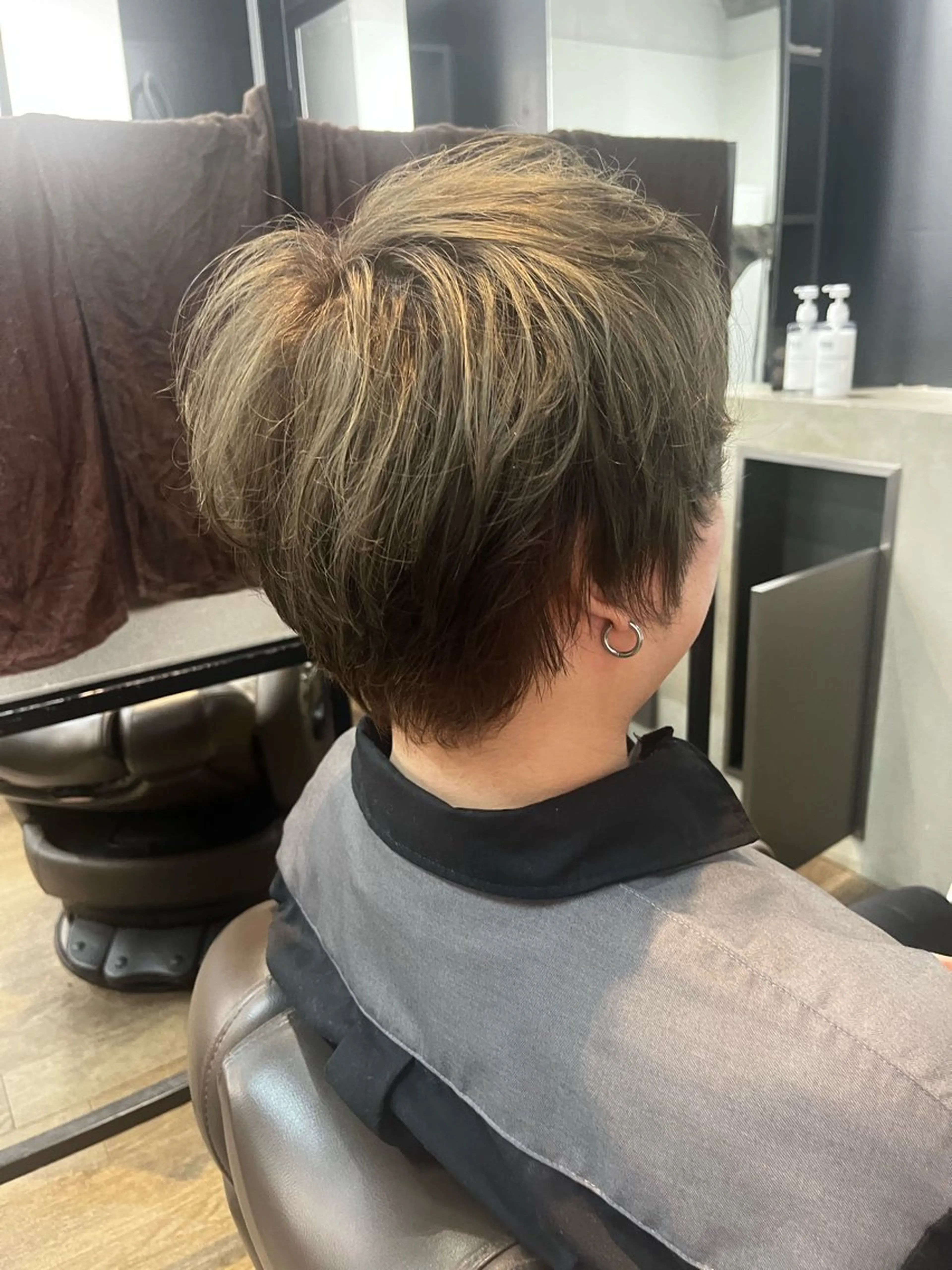 ミディアム ウルフカット 🎉黒岩 蓮🎉のヘアスタイル