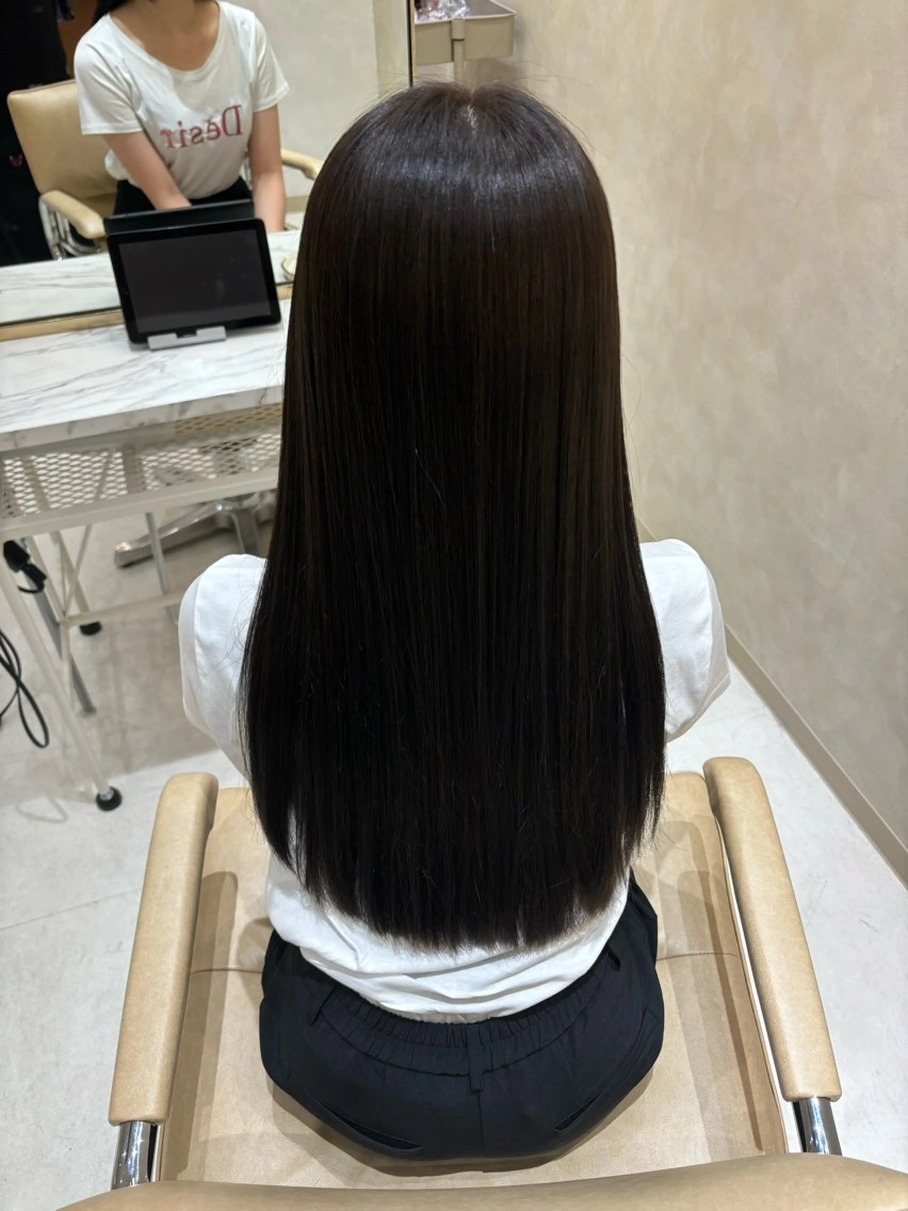 ロング カラー りほ/顔周りカット/ レイヤーカットのヘアスタイル