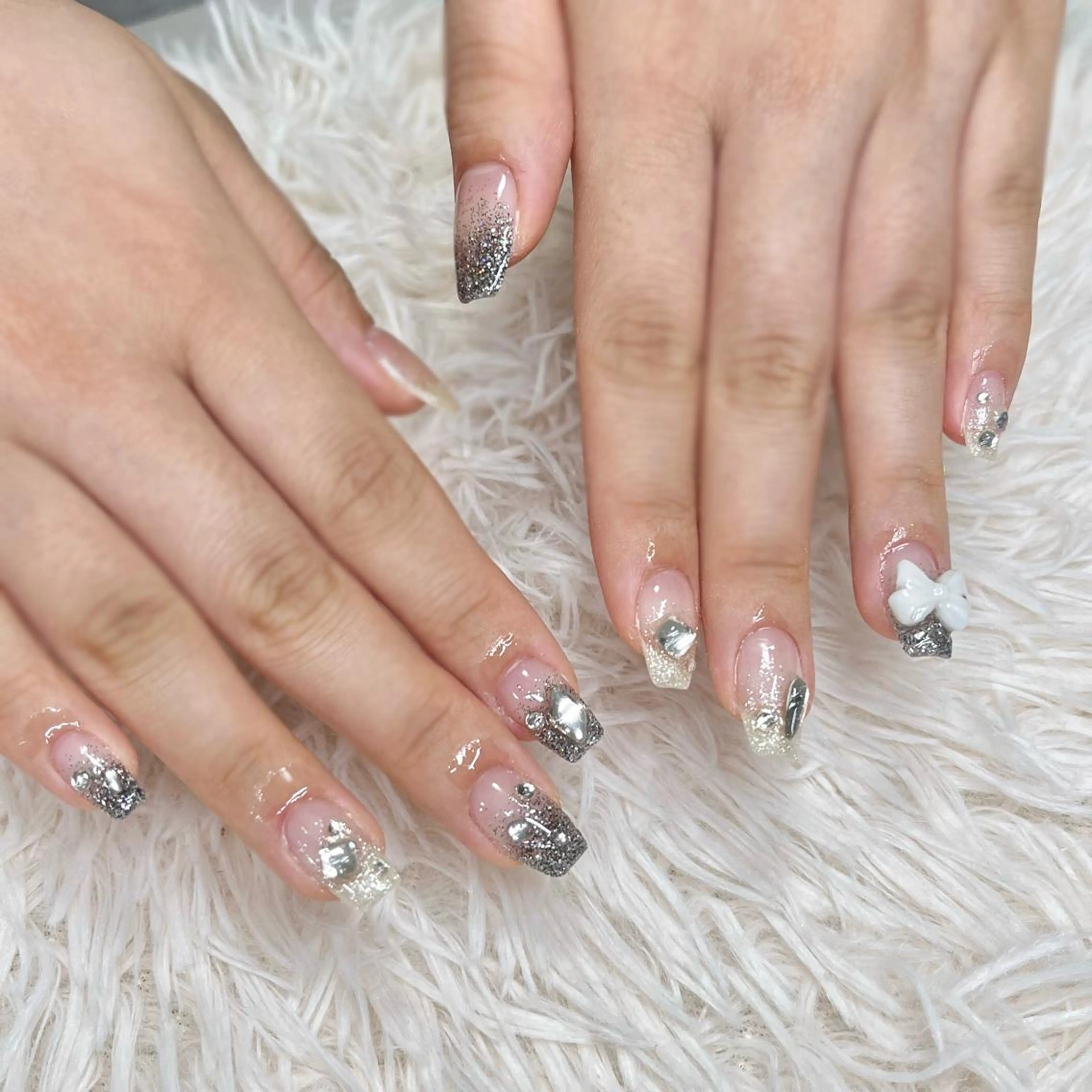 ネイル アートネイル クリアネイル フレンチネイル ジェルネイル ガラスフレンチ ハンドネイル 🐕🦺Yappy 💗A-tanのネイルデザイン