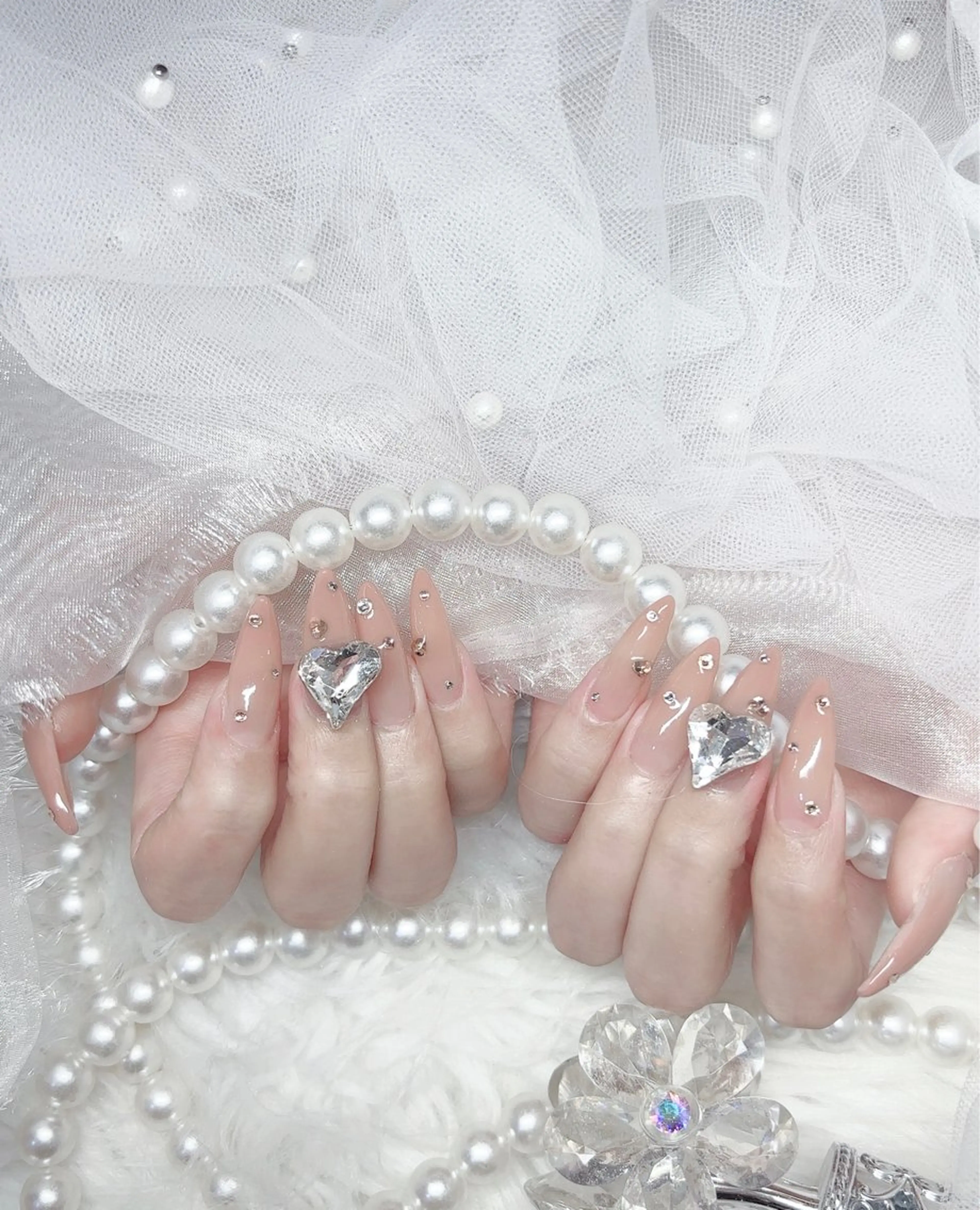 ネイル オーロラネイル 成人式 フットネイル 韓国ネイル ロングネイル Yudia🦋 azuのネイルデザイン