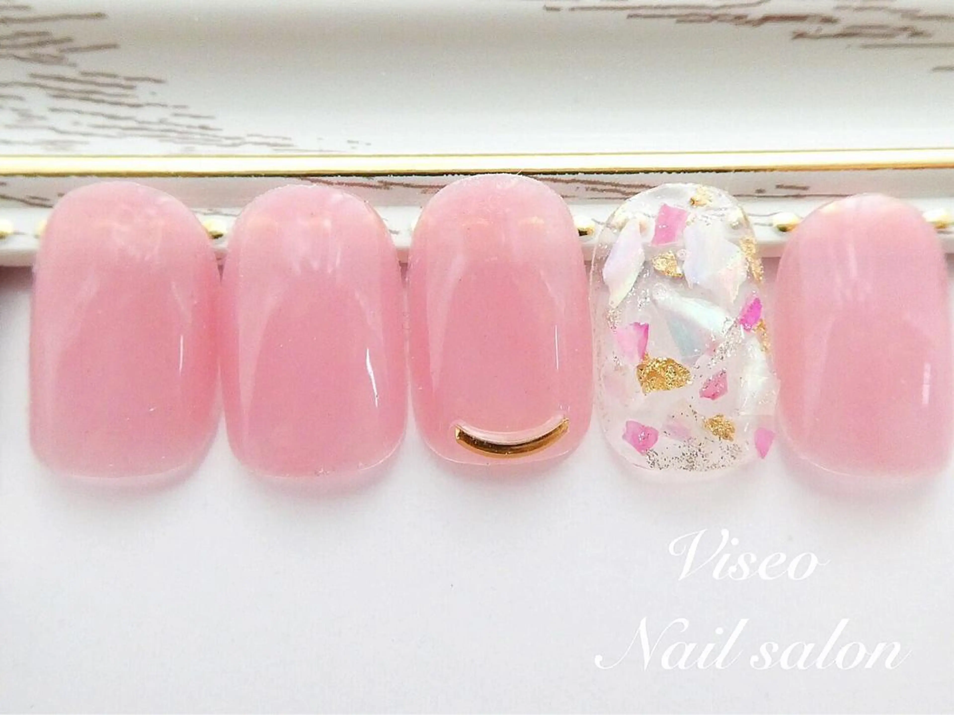 ネイル Viseo《6週間 長持ちパラジェル》のネイルデザイン