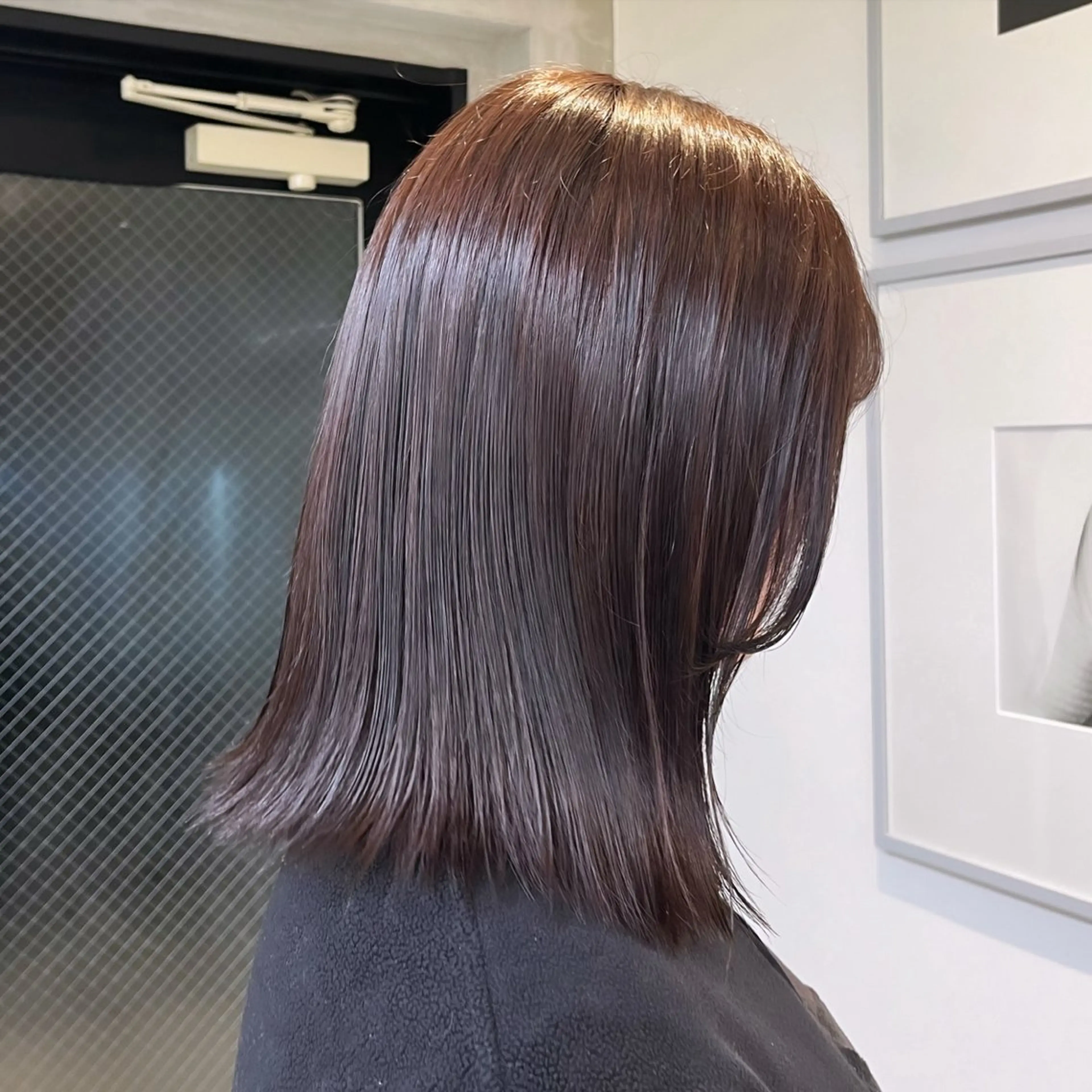 ミディアム カラー ベージュカラー ブラウンカラー ブラウンベージュ 透明感カラー ココアベージュ ヘアカラー トリートメント ヘッドスパ ヘアセット カジュアルを女っぽく 𝗮𝘆𝗮𝗰𝗼のヘアスタイル