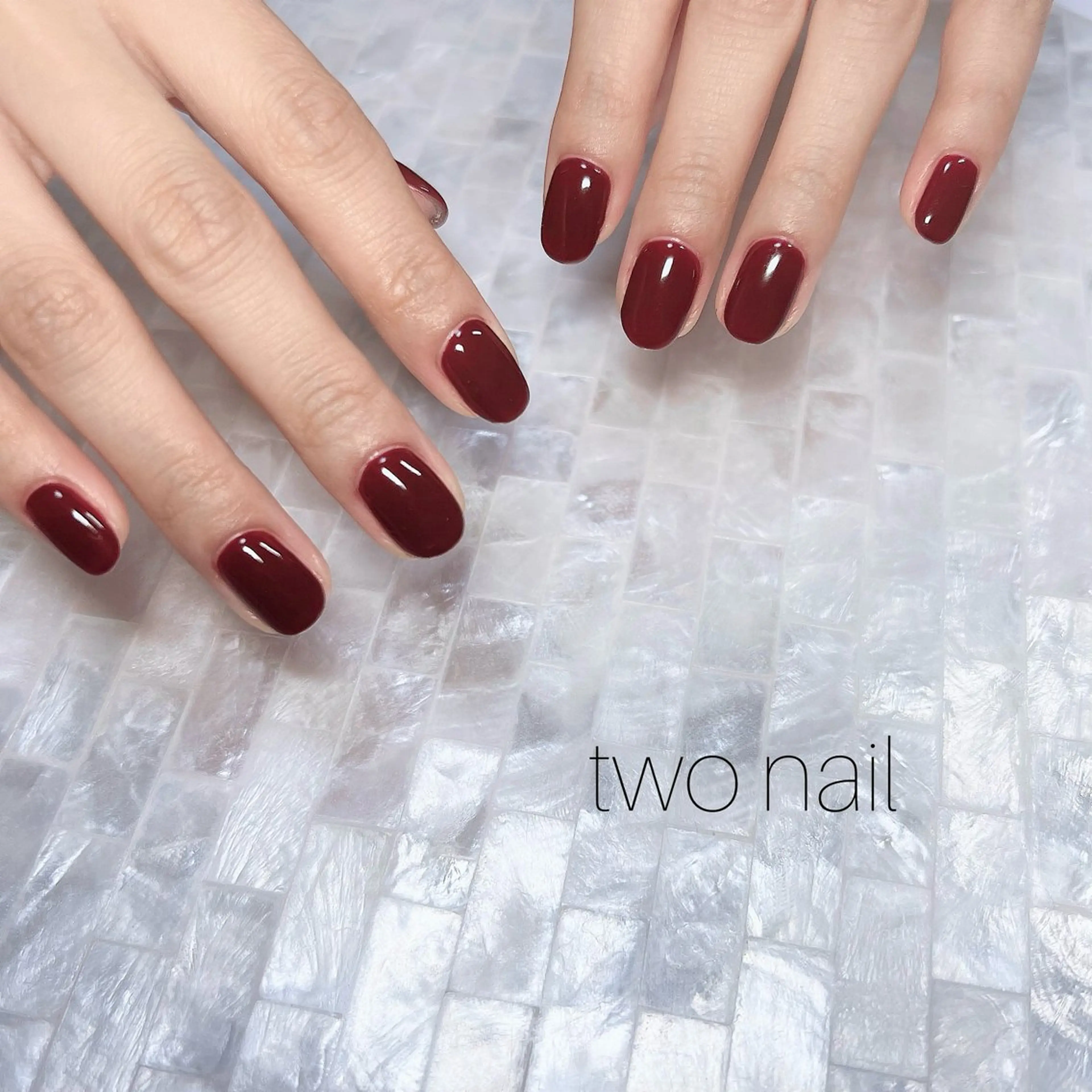 ネイル ネイルチップ ホワイト ハンドネイル two nailのネイルデザイン