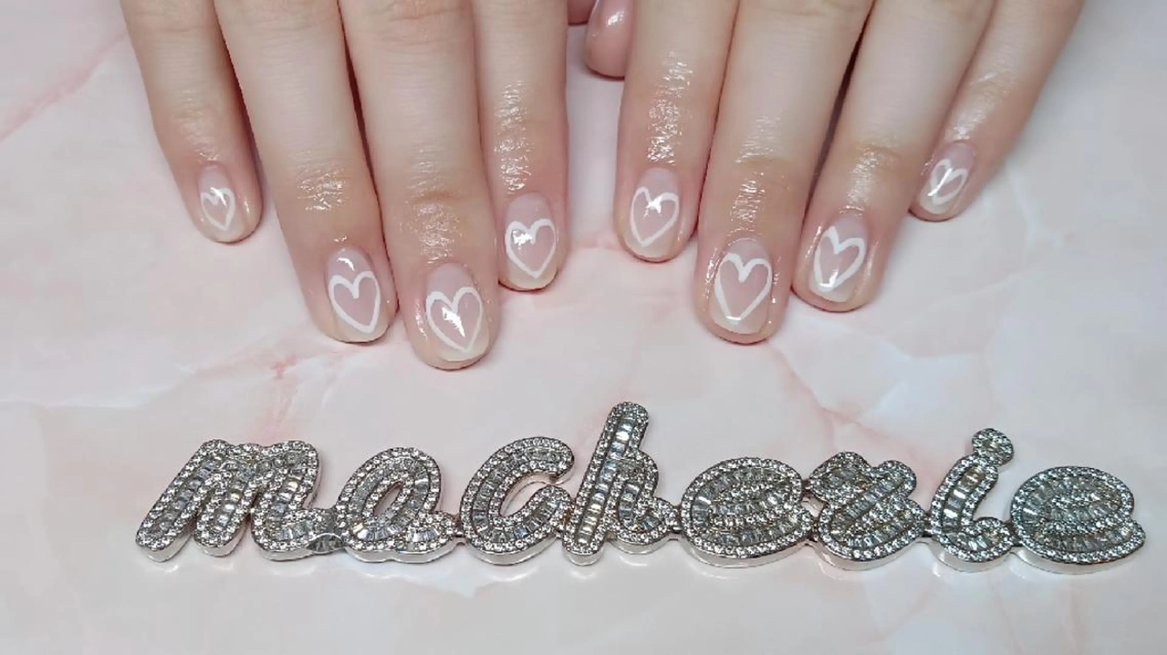 ネイル ハート ホワイト ハンドネイル Nail Salon macherieのネイルデザイン