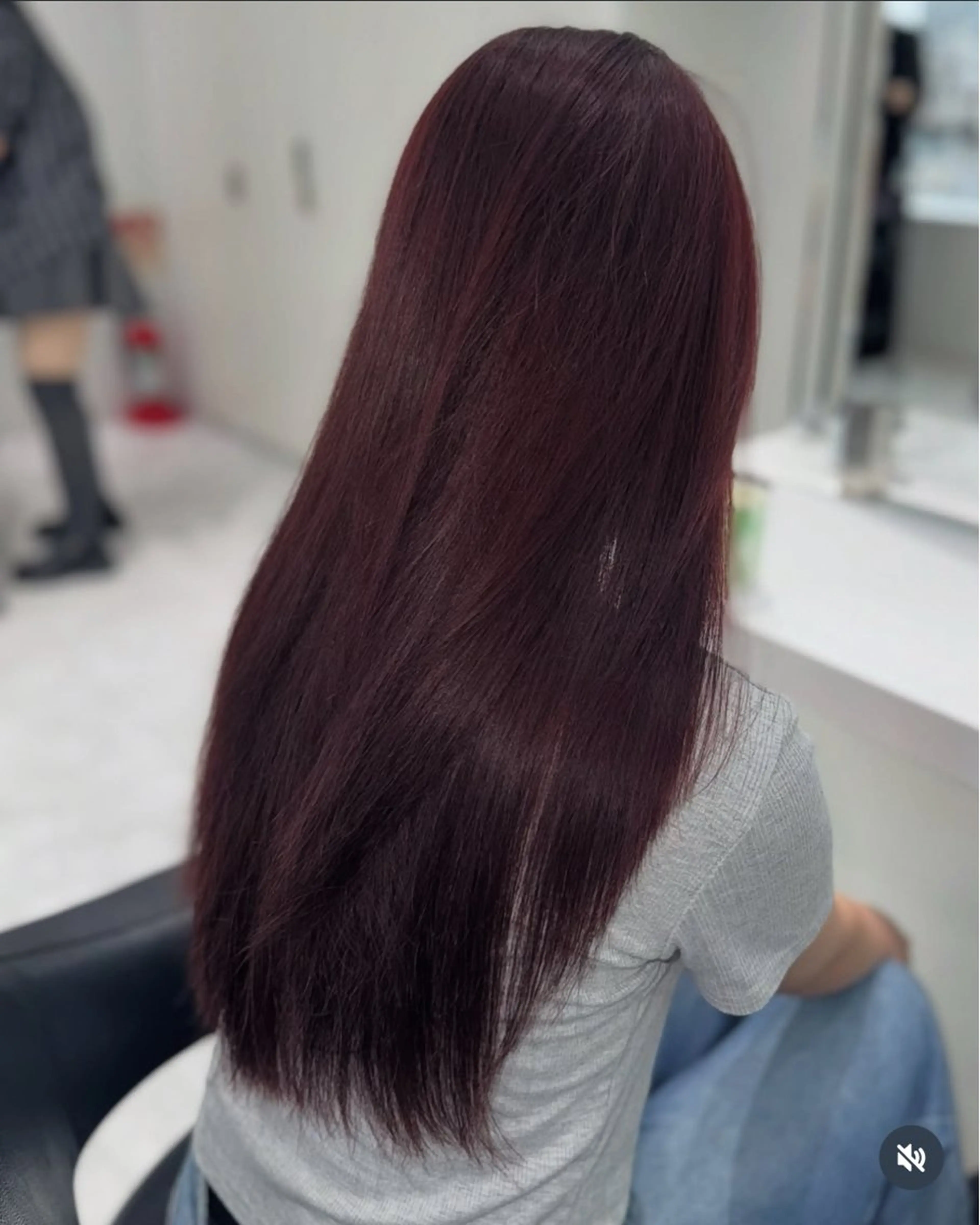 ロング カラー 大人っぽ韓国ヘア 艶髪🤍yuma🤍のヘアスタイル