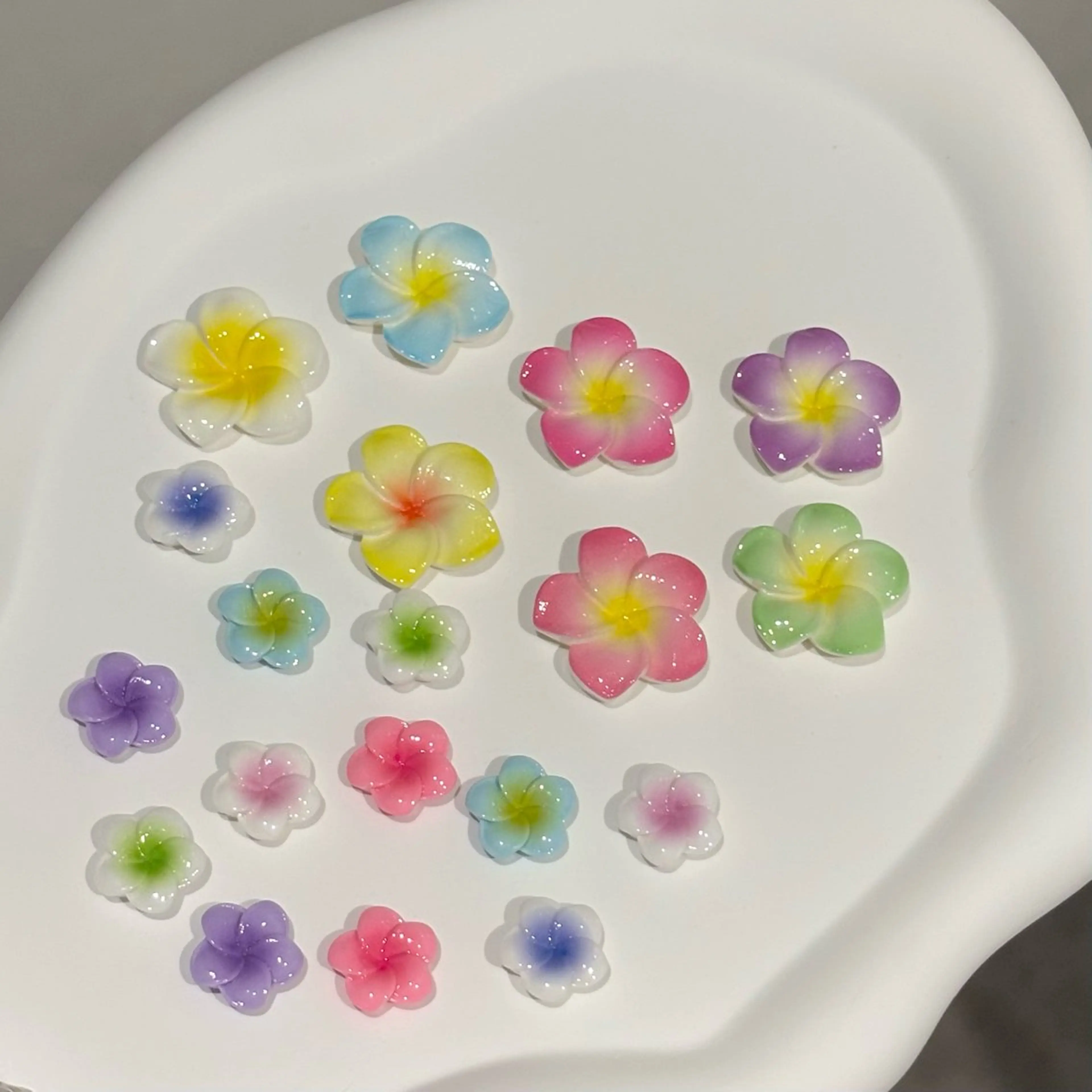 ネイル BONNIE所属・BONNIE MIKIのネイルデザイン