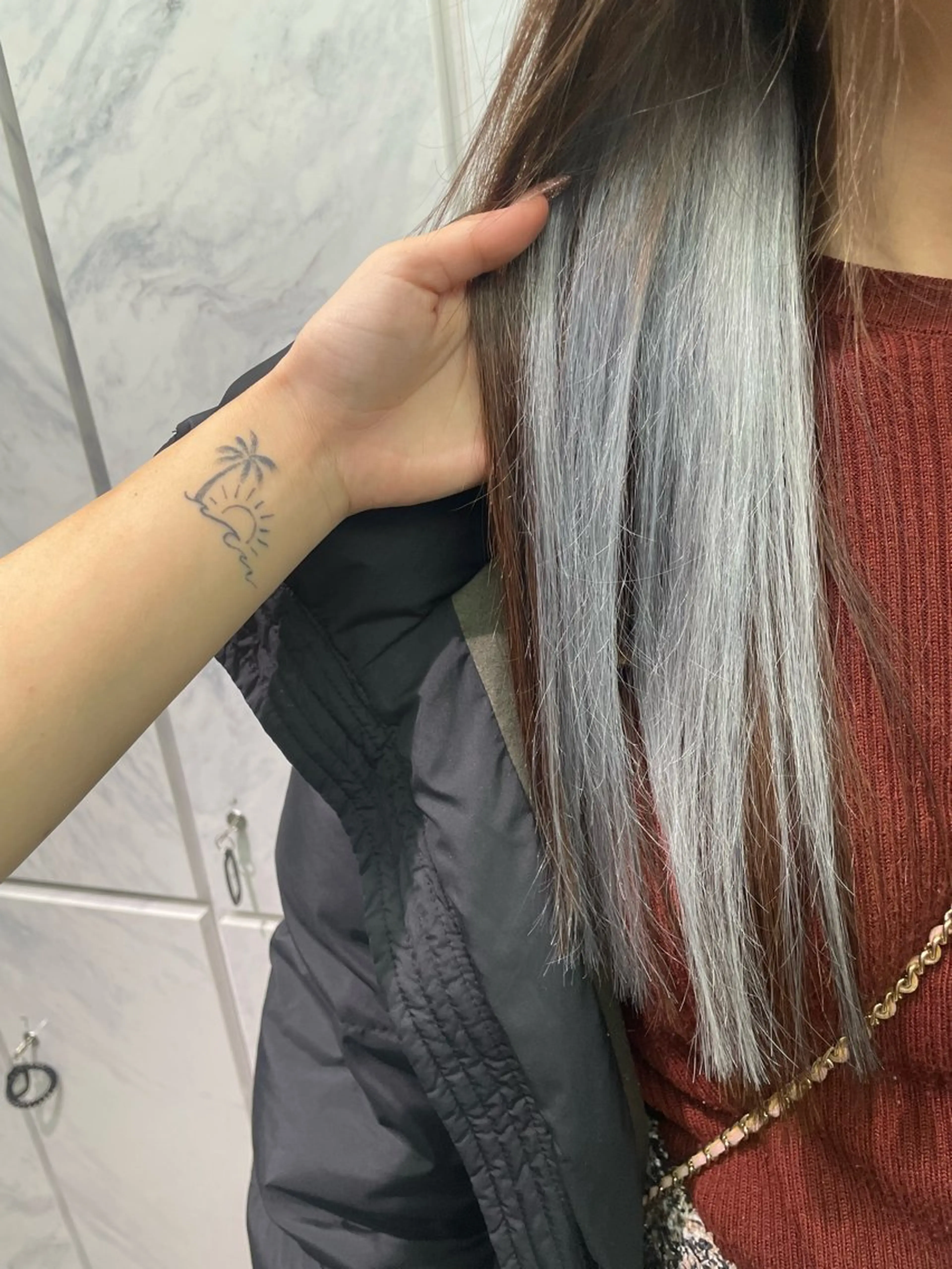 ロング ハイトーンカラーエク ステ🌺RENA🌺のヘアスタイル