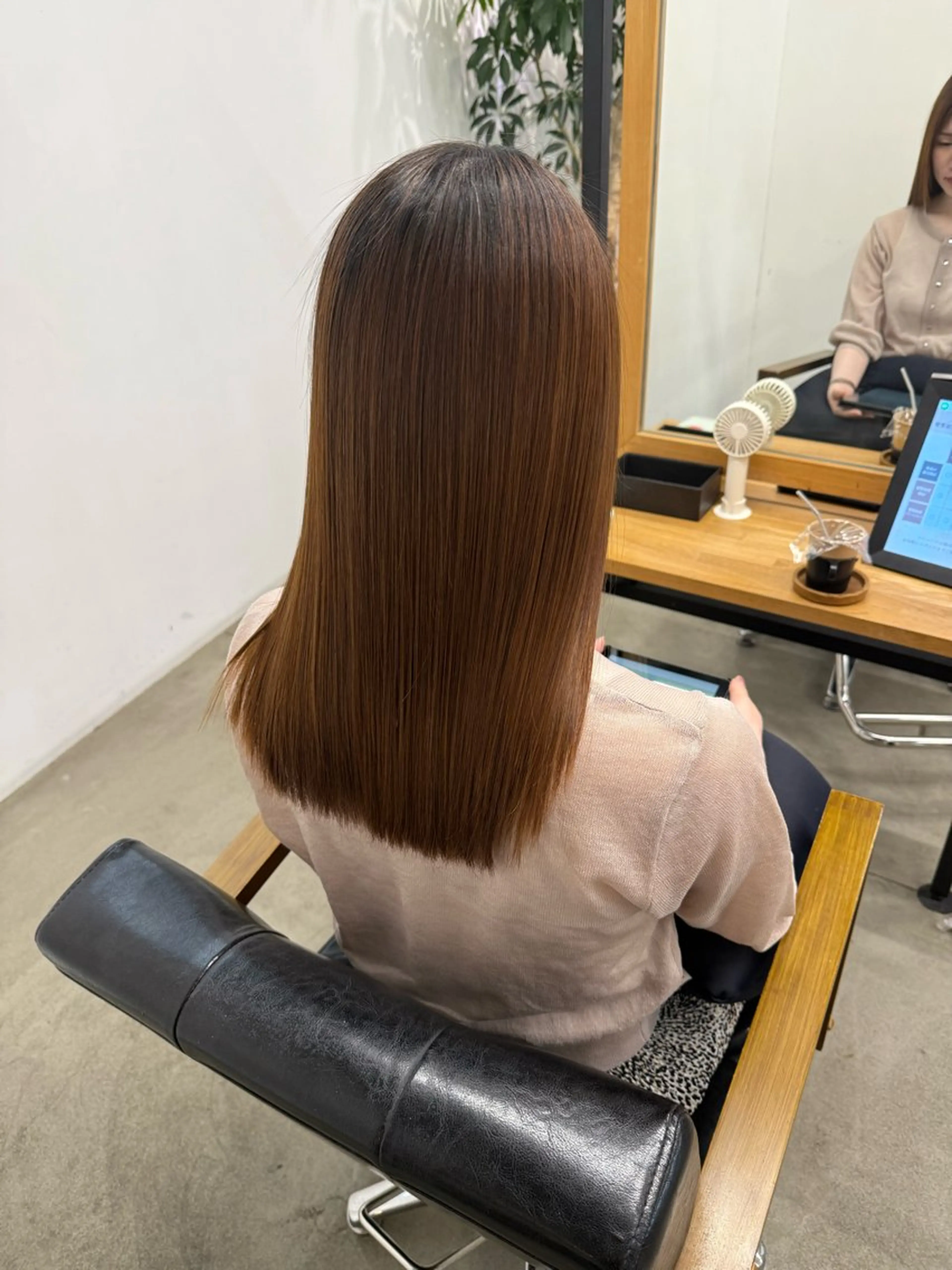 セミロング カット 縮毛矯正 トリートメント ひろし/髪質改善/ 縮毛矯正/上品✨のヘアスタイル