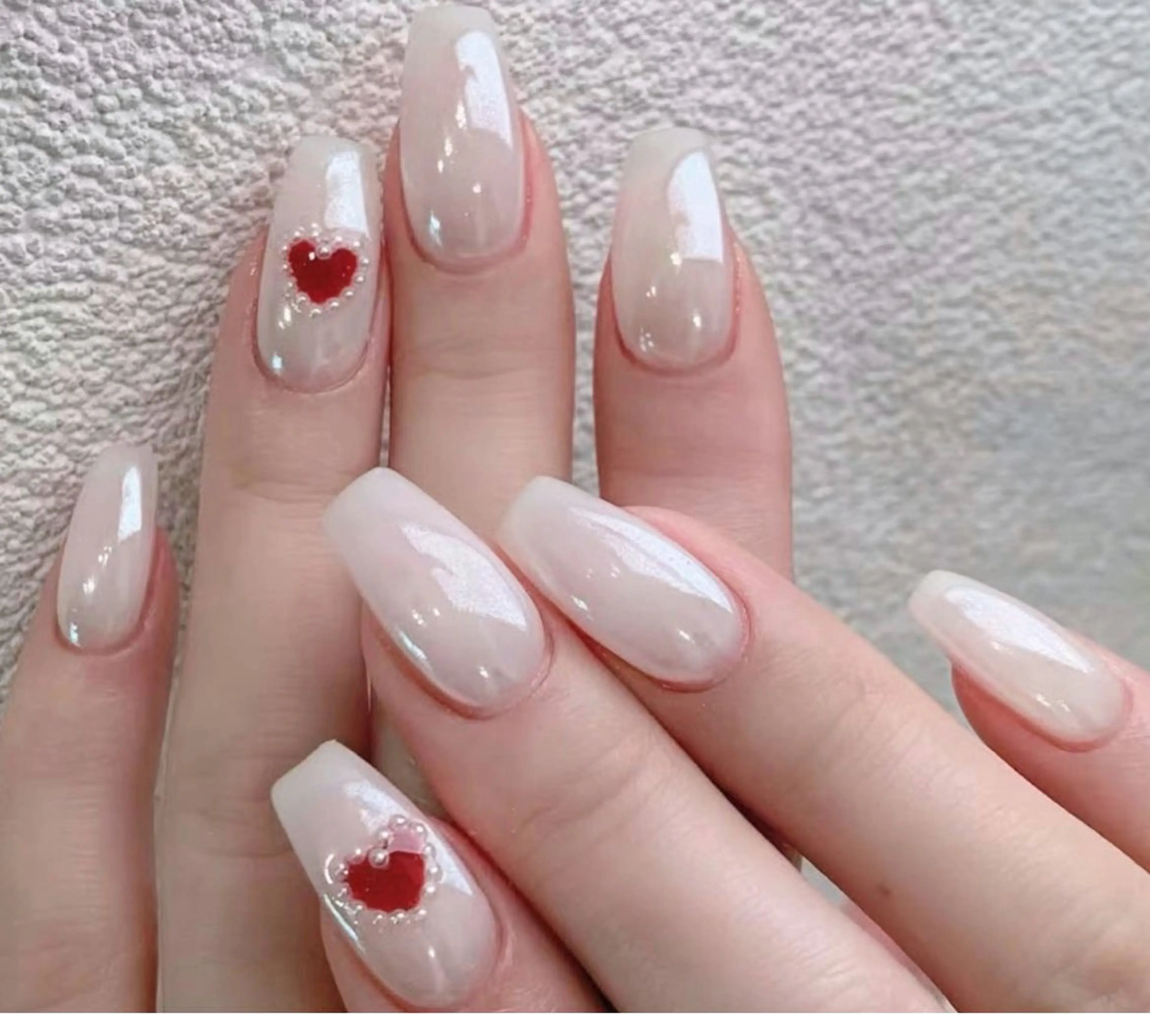 白月光ネイル☆ホワイトパウダーのツヤっぽいパール感が絶妙なネイル♪¥7680の写真