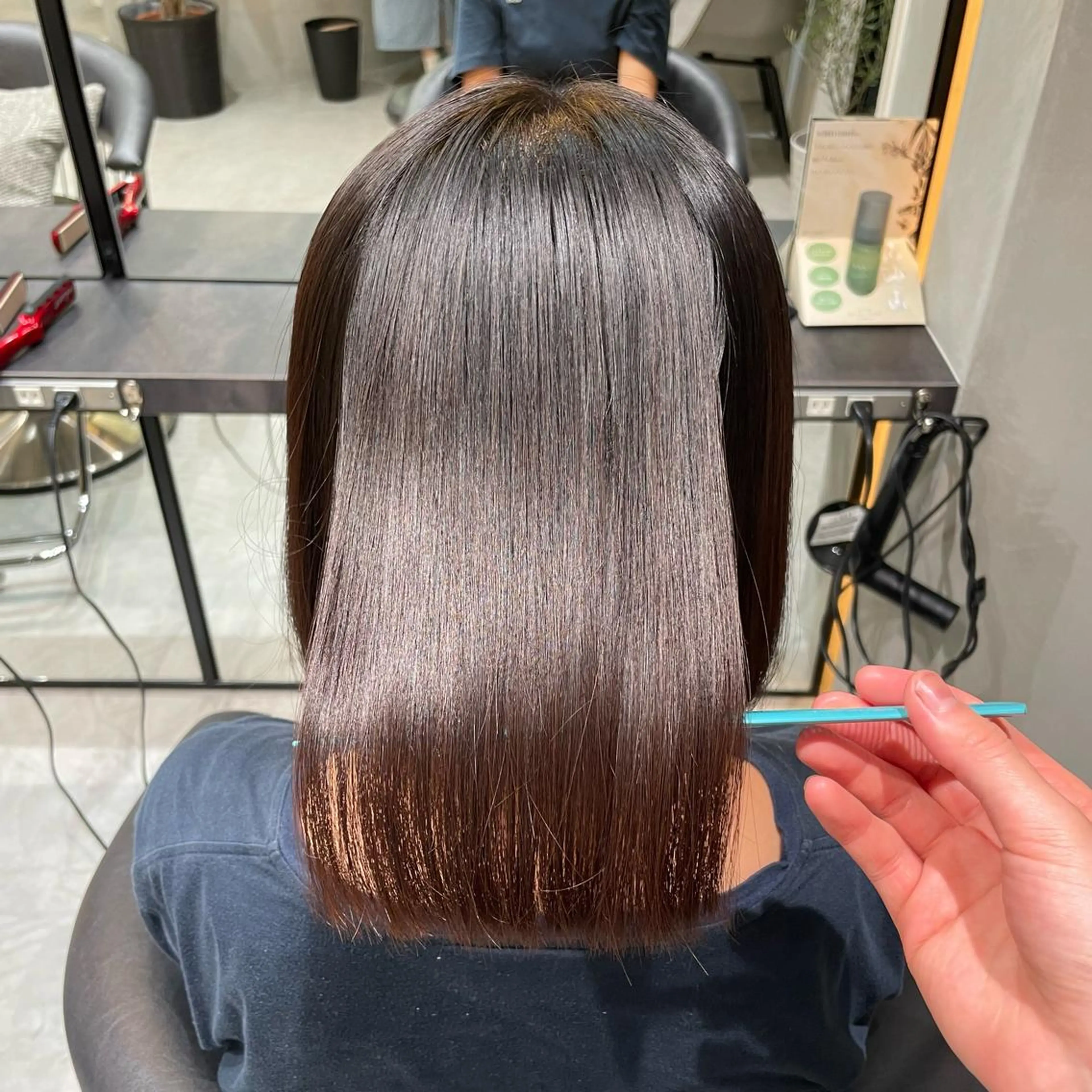 ミディアム 💖ボブ/髪質改善 顔周りレイヤー/ユイのヘアスタイル