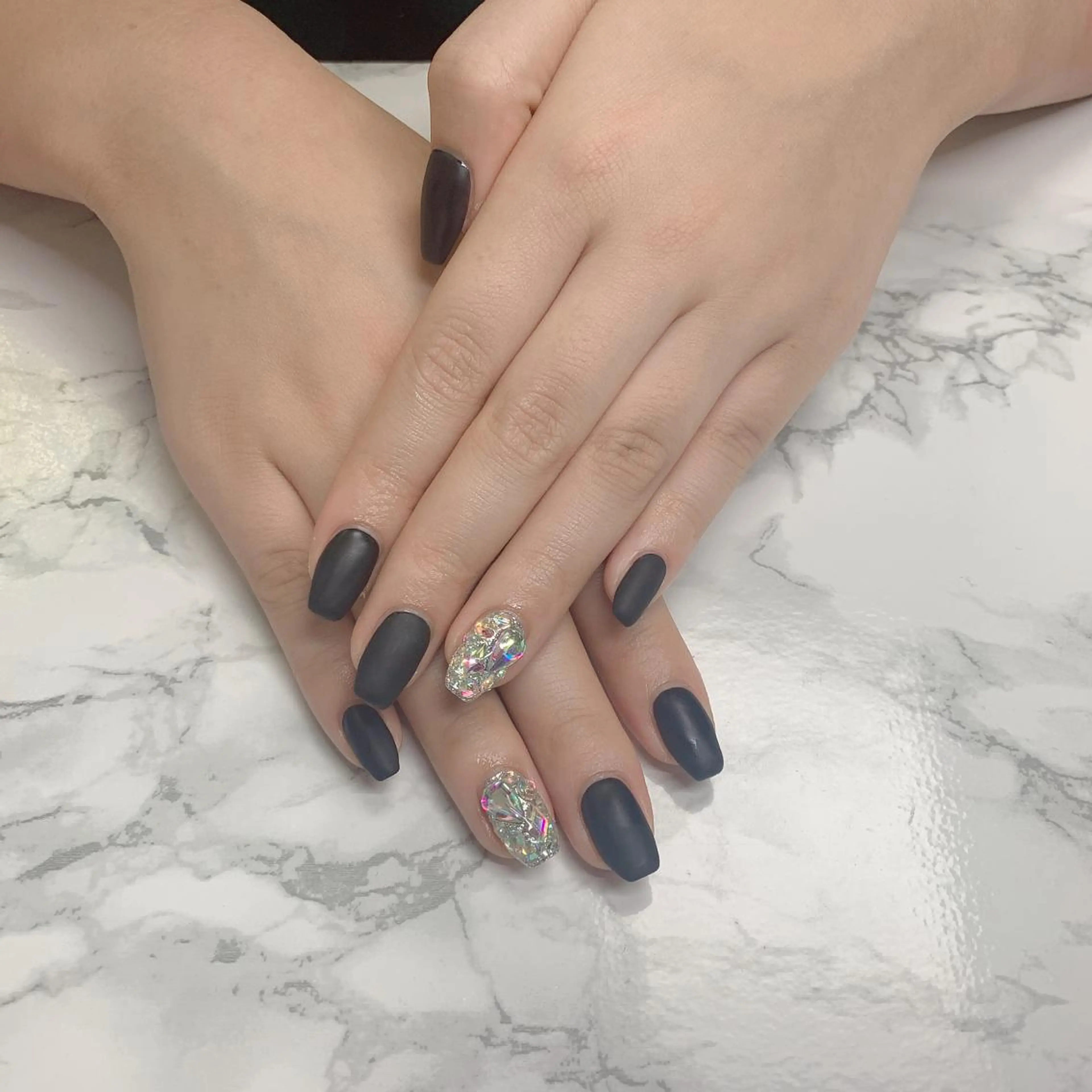 ネイル はな💎ネイル ワンホン、長さ出しのネイルデザイン