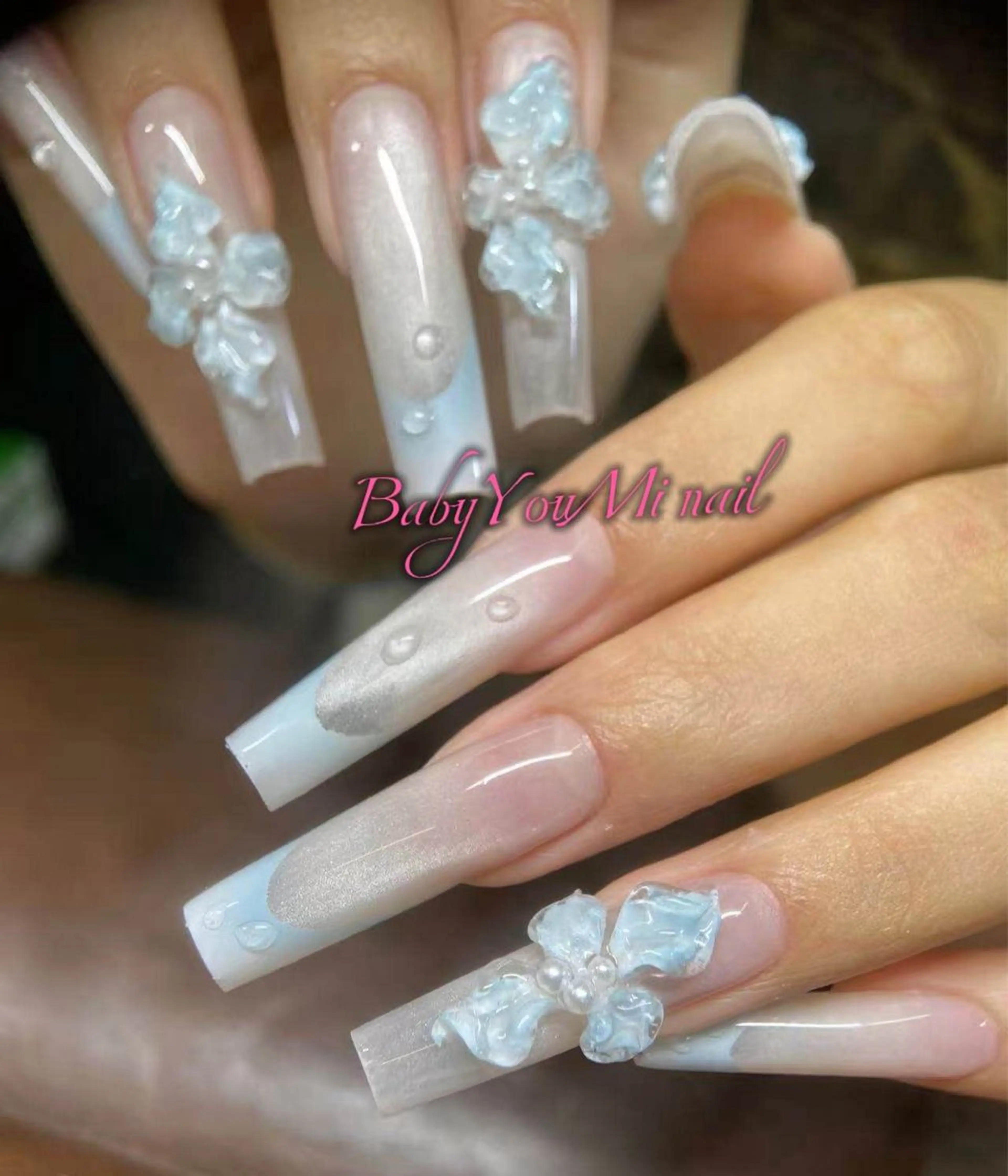 ネイル オーロラネイル フラワーネイル フットネイル フレンチネイル ジェルネイル ハンドネイル BabyYouMi nailのネイルデザイン