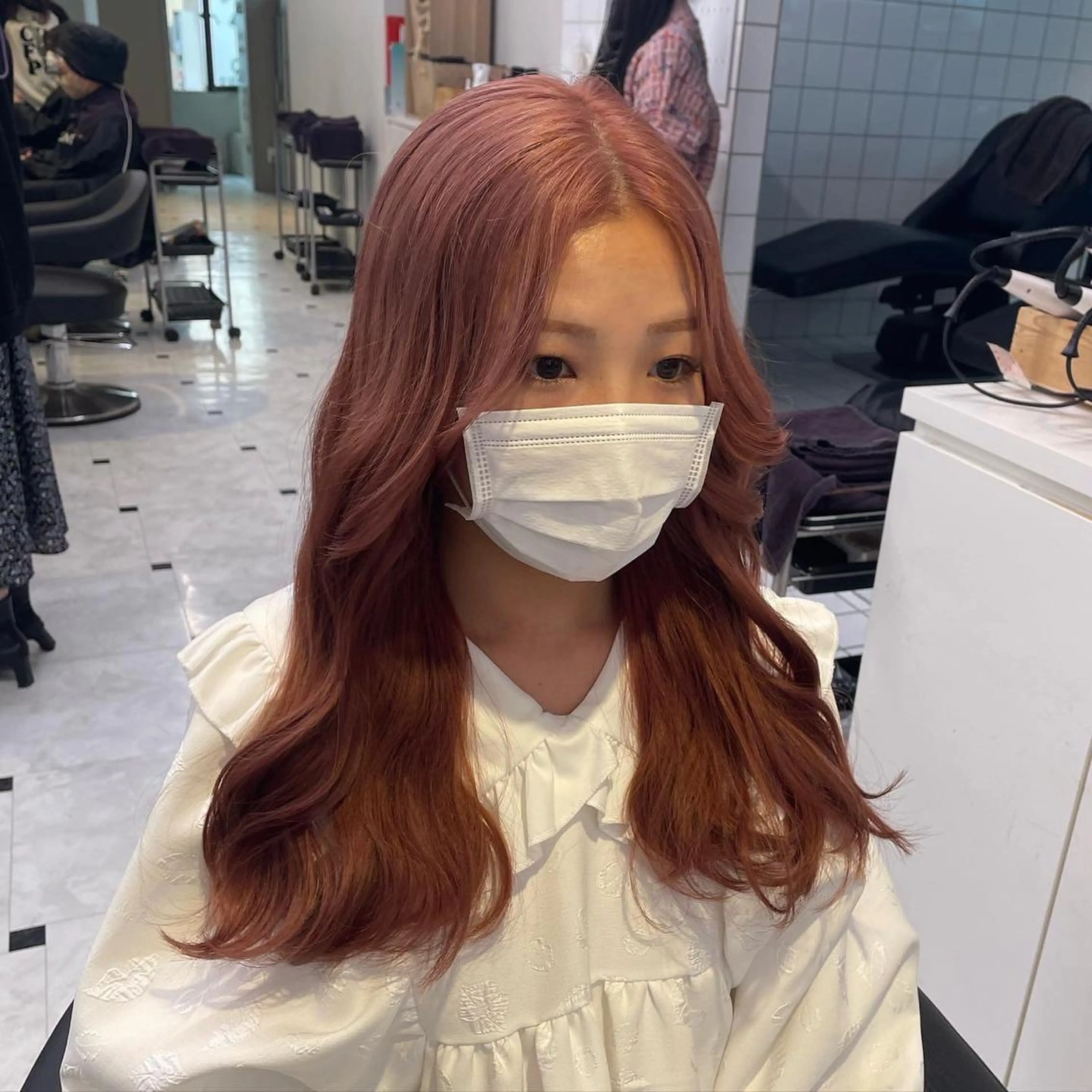 【❤️🔥人気No.2❤️🔥】⚡️ブリーチありダブルカラー(ケアブリーチ使用)⚡️+🇰🇷韓国風カット🇰🇷の写真