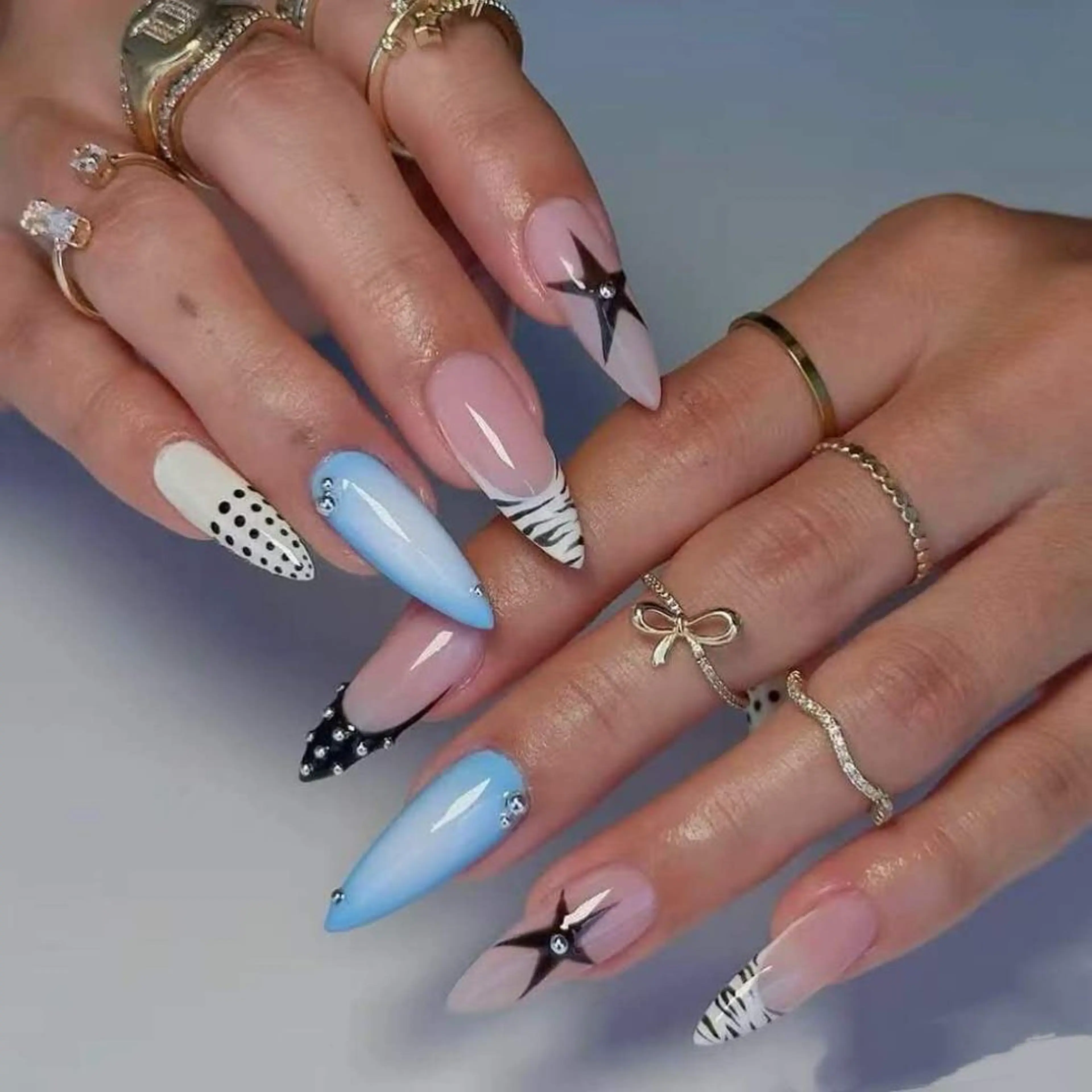 ネイル オーロラネイル フラワーネイル フットネイル フレンチネイル ジェルネイル ハンドネイル 相沢 さやかのネイルデザイン