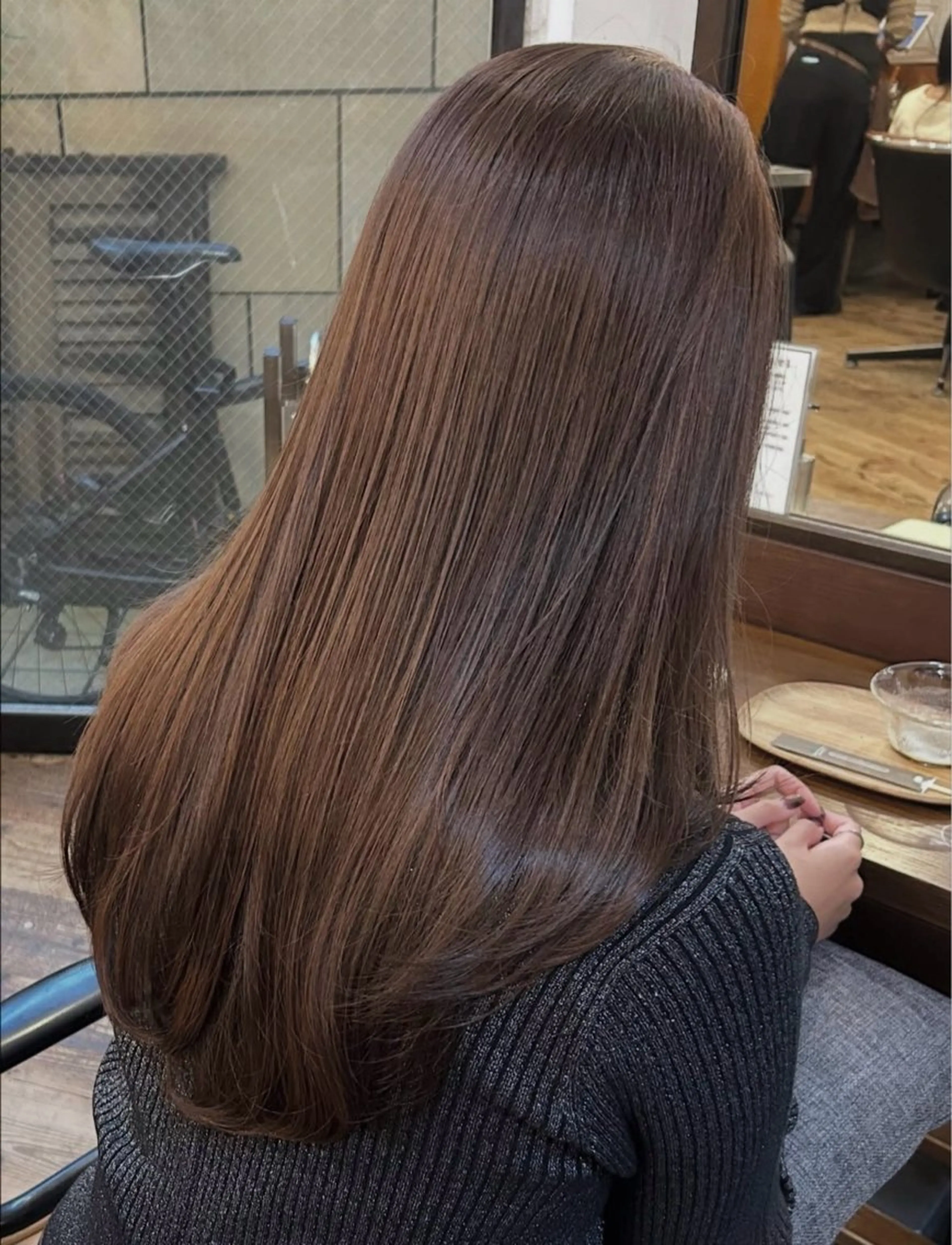 セミロング カラー ヘアカラー トリートメント 縮毛矯正/無料 ／emiのヘアスタイル