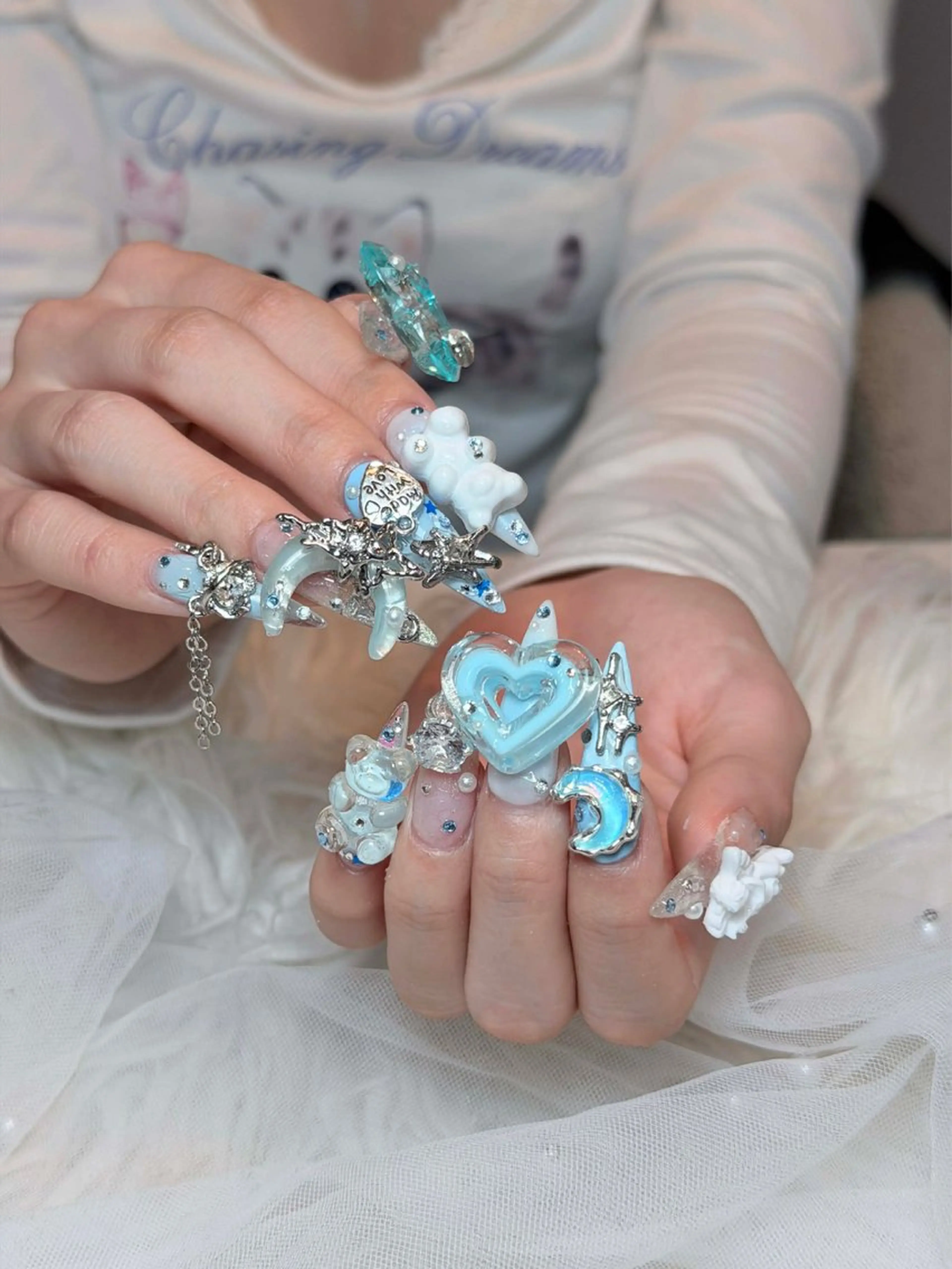 ネイル チークネイル ドット フレンチネイル グラデーション ハート ハンドネイル Julli NailStudioのネイルデザイン