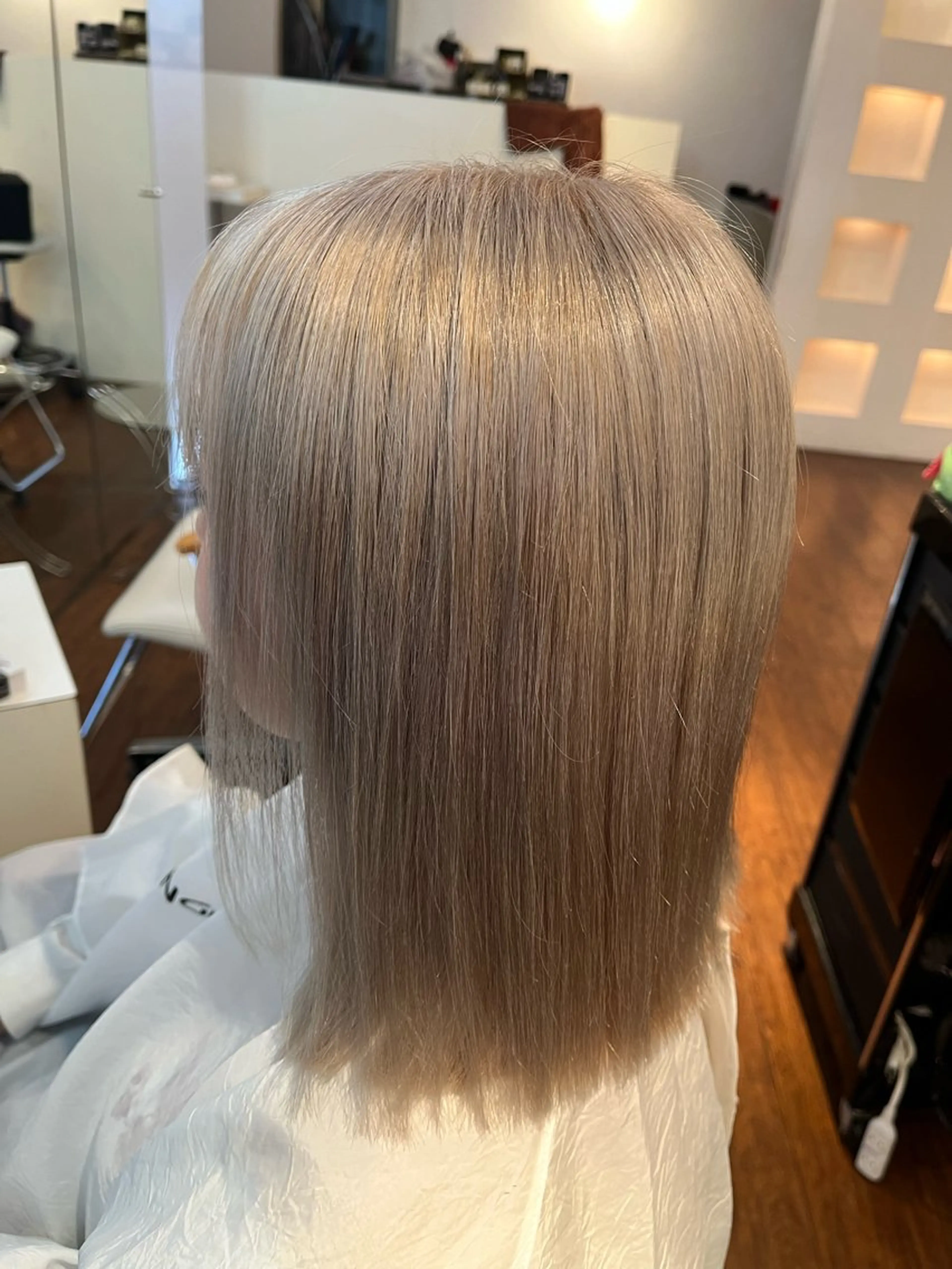 ミディアム カラー ブリーチ いろあそび所属・カットモデル無料✨ 募集中✂️みなみ♥️のヘアスタイル