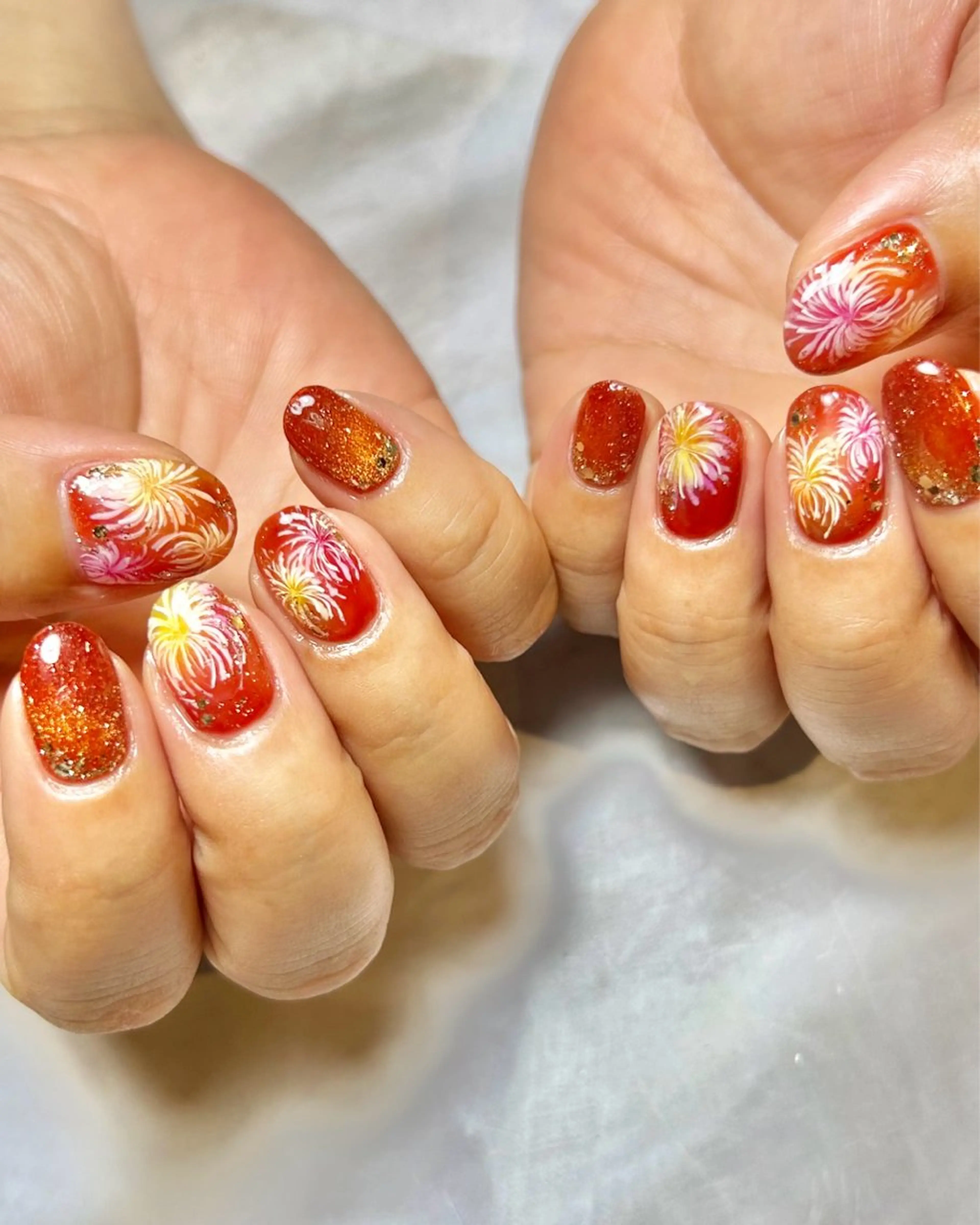 ネイル 持ち込み 赤色 ハンドネイル Reflection marikoのネイルデザイン