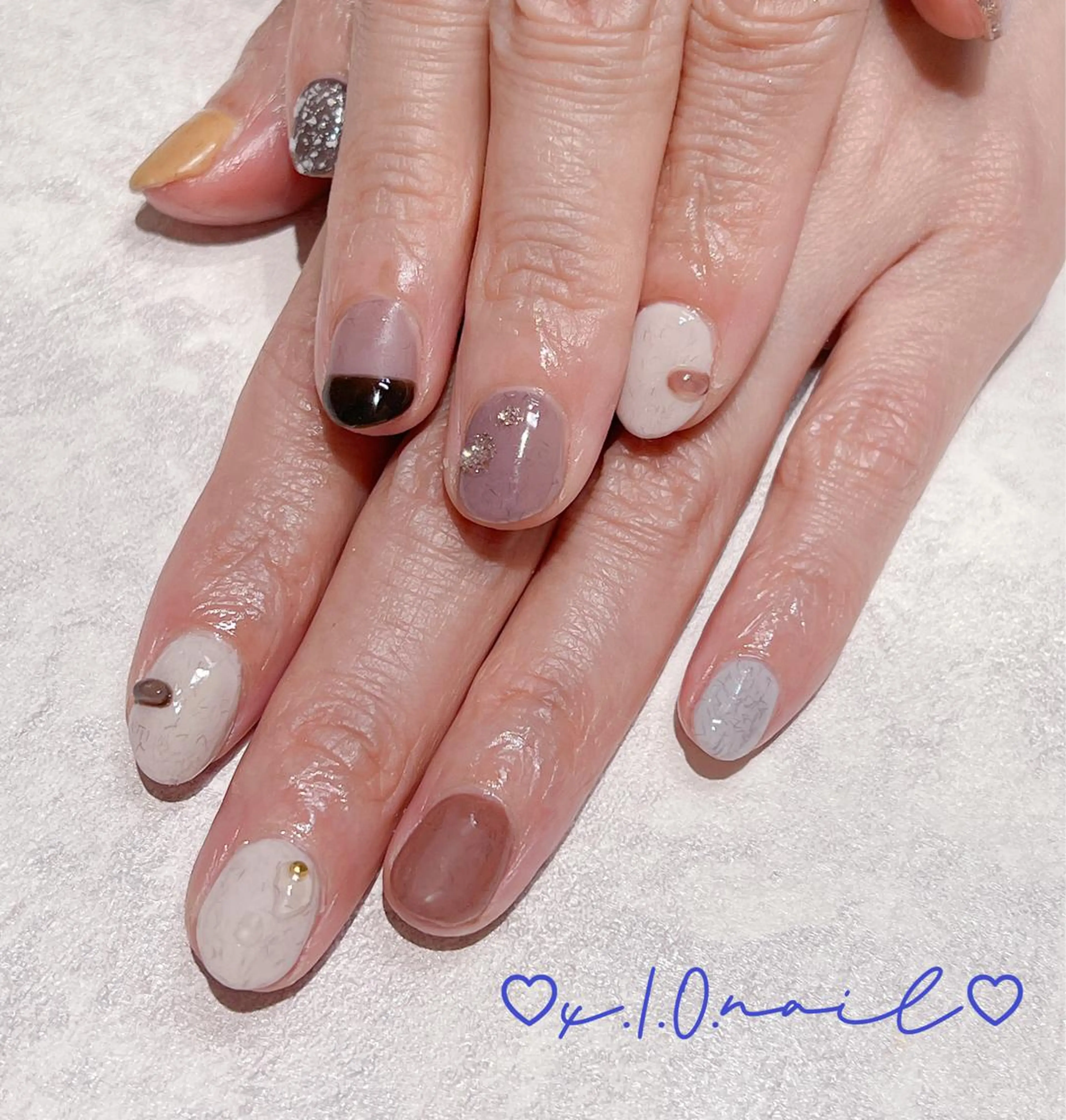 ネイル アニマル柄 アートネイル ニュアンスネイル ネイルチップ ハンドネイル x.1.0.nail ♡Cのネイルデザイン